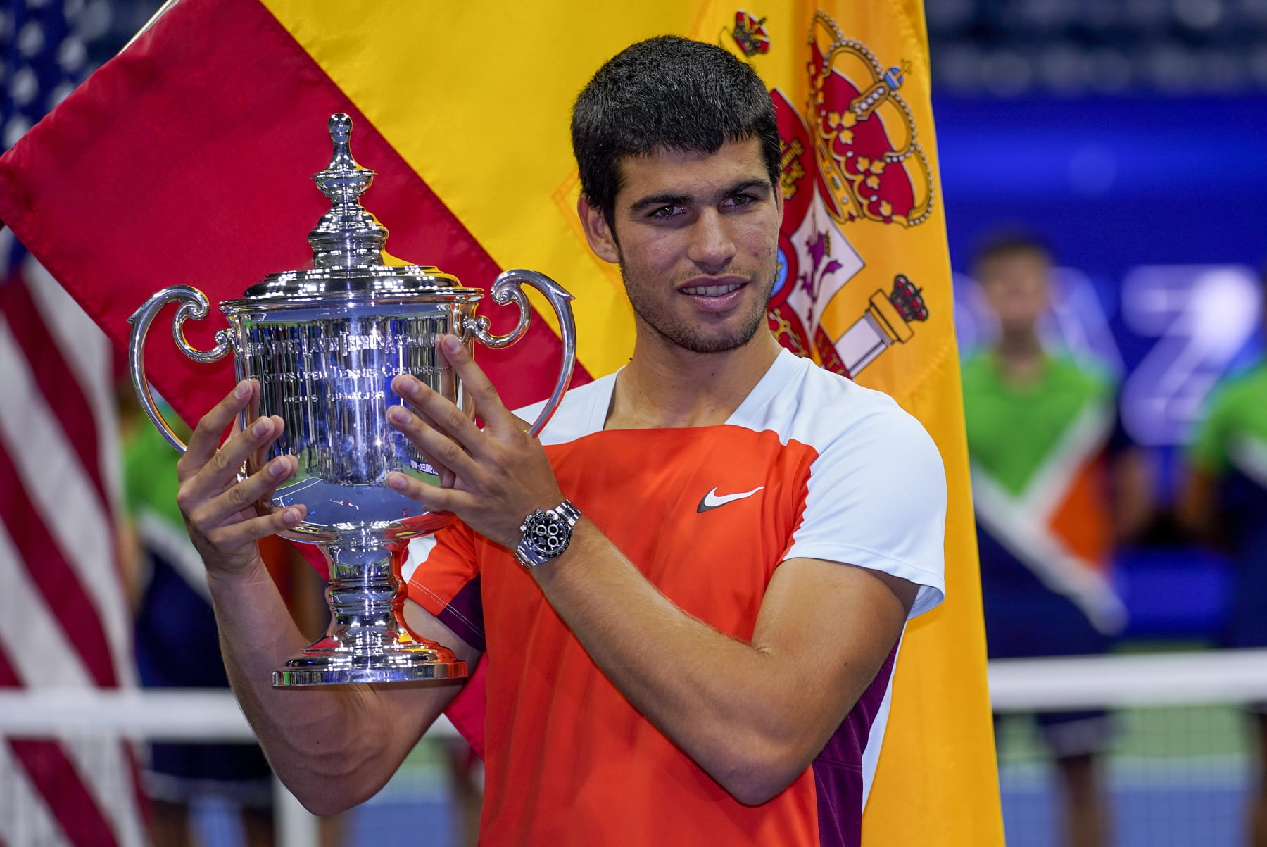 Carlos Alcaraz, of Spain, holds the championship trophy after defeating Casper Ruud, of Norway, to win the men's singles final of the U.S. Open tennis championships, Sunday, Sept. 11, 2022, in New York. (AP Photo/Charles Krupa)