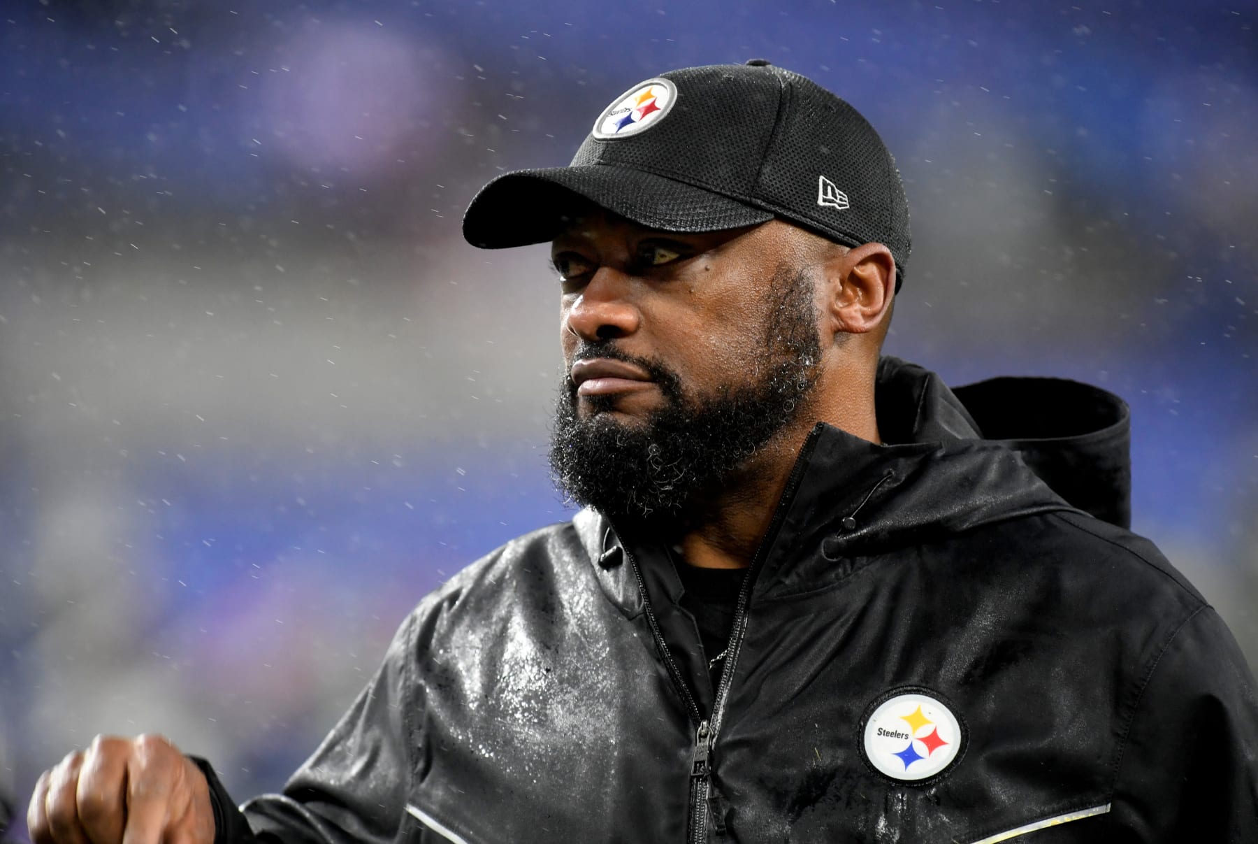 BALTIMORE, MD - JANUARY 06: Steelers head coach Mike Tomlin smiles while walking off the field after the Pittsburgh Steelers versus Baltimore Ravens NFL game at M&T Bank Stadium on January 6, 2024 in Baltimore, MD. (Photo by Randy Litzinger/Icon Sportswire via Getty Images)
