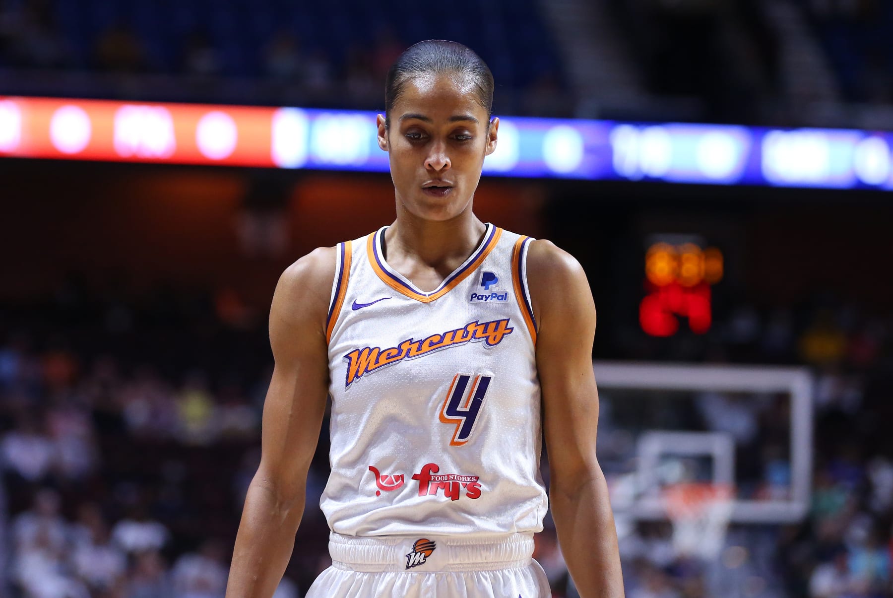 Mercury's Skylar Diggins-Smith to Miss Rest of Regular Season Due to  Personal Reasons, image size:1800x1205