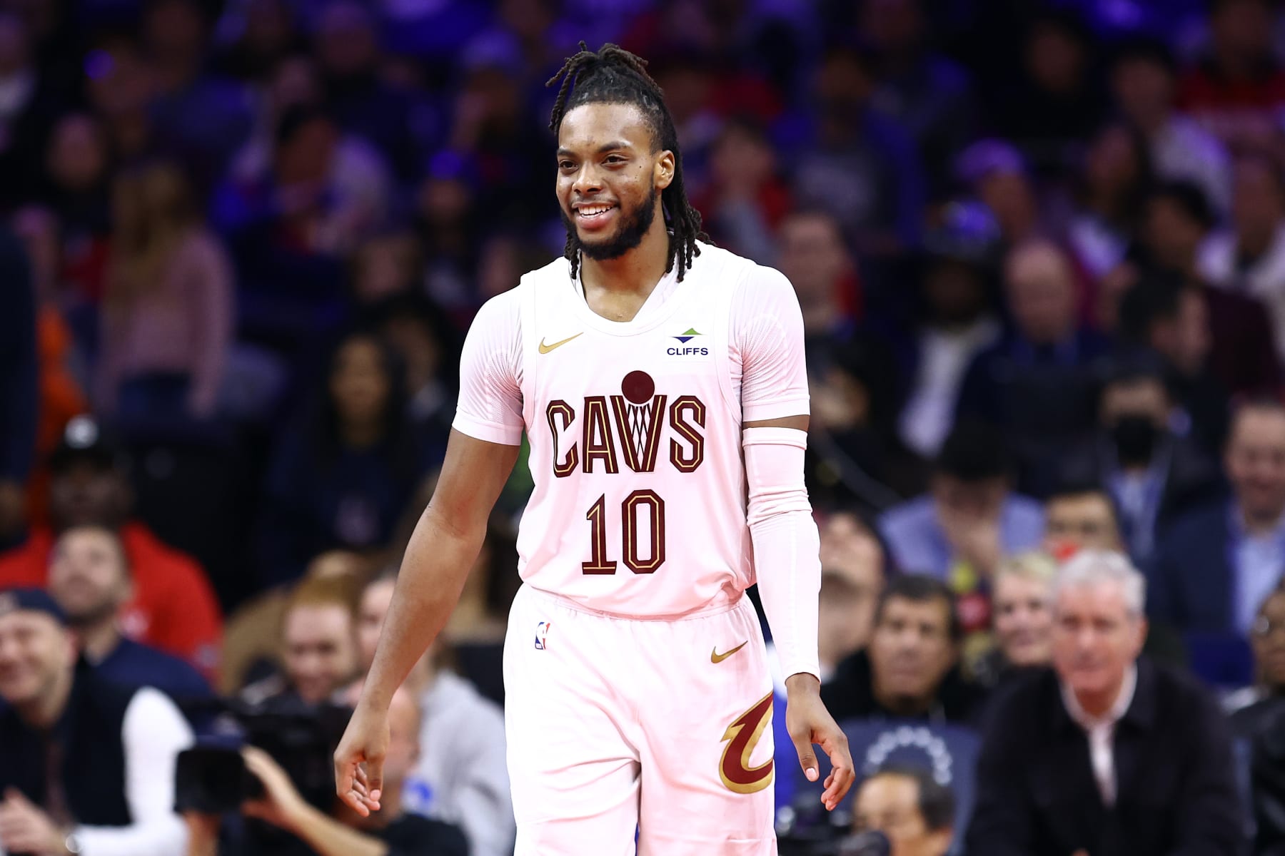 PHILADELPHIA, PENNSYLVANIA - NOVEMBER 21: Darius Garland #10 of the Cleveland Cavaliers reacts during the fourth quarter against the Philadelphia 76ers at the Wells Fargo Center on November 21, 2023 in Philadelphia, Pennsylvania. NOTE TO USER: User expressly acknowledges and agrees that, by downloading and or using this photograph, User is consenting to the terms and conditions of the Getty Images License Agreement. (Photo by Tim Nwachukwu/Getty Images)
