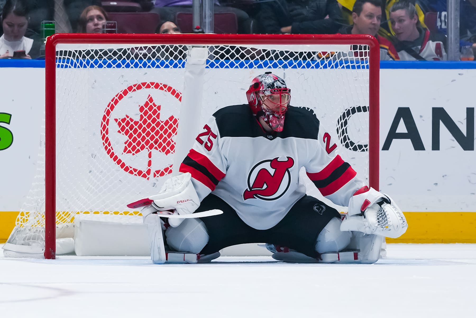 VANCOUVER, CANADA - OCTOBER 30: Jacob Markstrom #25 of the New Jersey Devils in net during the third period of their NHL game against the Vancouver Canucks at Rogers Arena on October 30, 2024 in Vancouver, British Columbia, Canada. (Photo by Derek Cain/Getty Images)