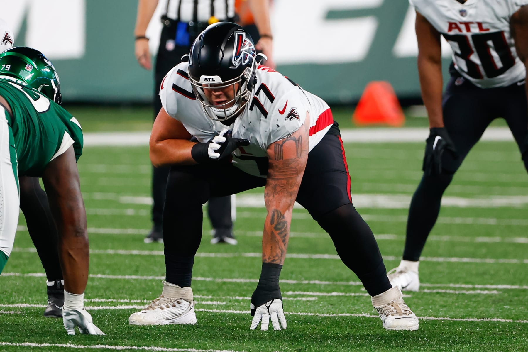 Offensive lineman Jalen Mayfield
