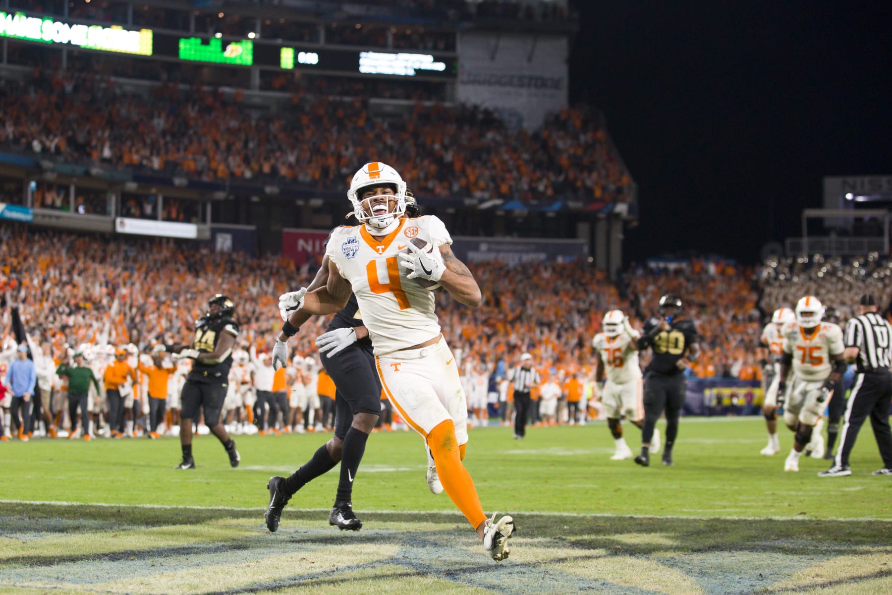 WR Cedric Tillman