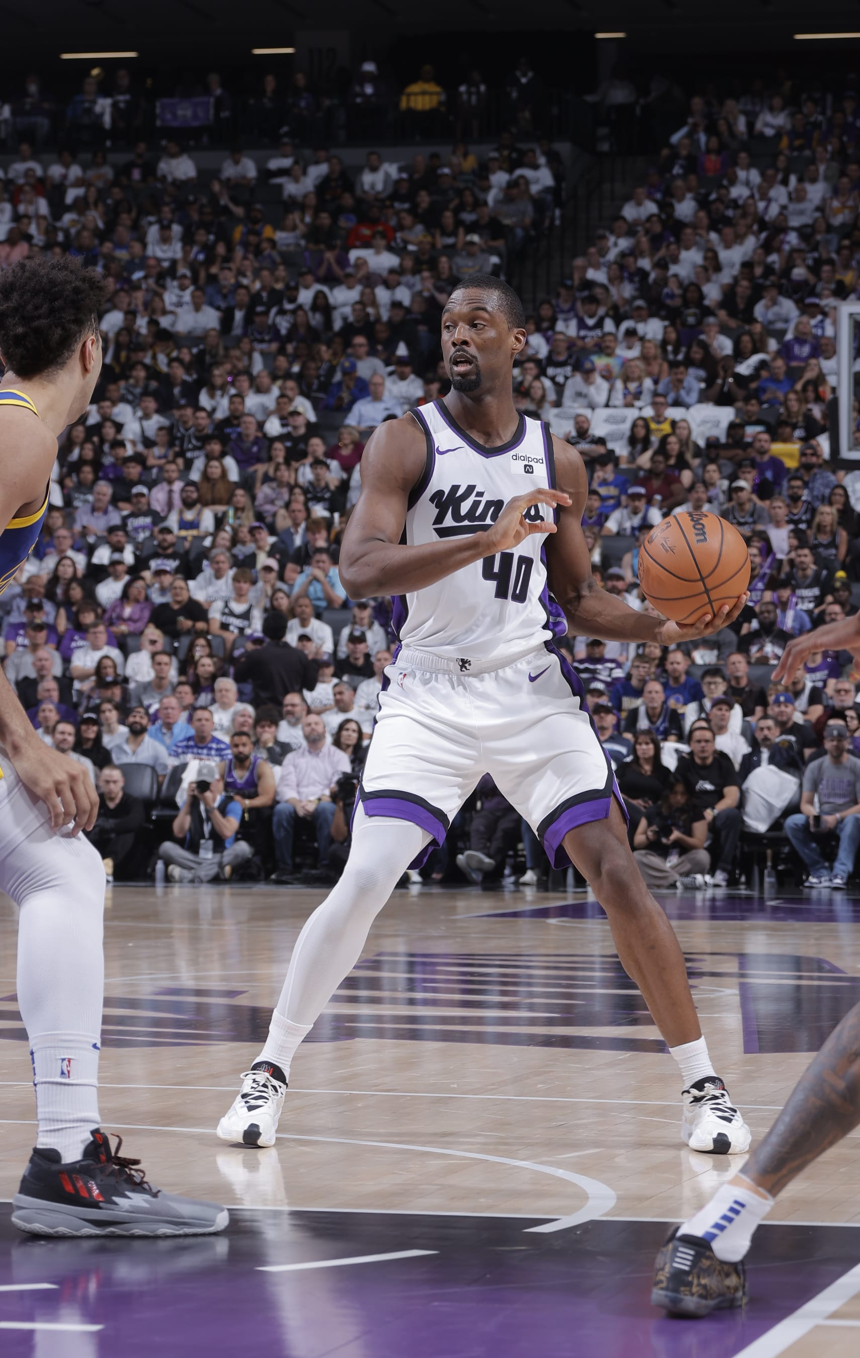 SACRAMENTO, CA - APRIL 16: Harrison Barnes #40 of the Sacramento Kings surveys the court during the game against the Golden State Warriors during the 2024 Play-In Tournament on April 16, 2024 at Golden 1 Center in Sacramento, California. NOTE TO USER: User expressly acknowledges and agrees that, by downloading and or using this photograph, User is consenting to the terms and conditions of the Getty Images Agreement. Mandatory Copyright Notice: Copyright 2024 NBAE (Photo by Rocky Widner/NBAE via Getty Images)