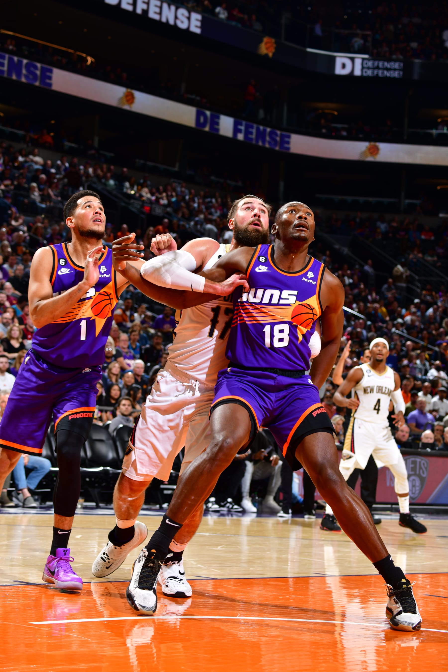 PHOENIX, AZ - OCTOBER 28: Bismack Biyombo #18 of the Phoenix Suns boxes out during the game against the New Orleans Pelicans on October 28, 2022 at Footprint Center in Phoenix, Arizona. NOTE TO USER: User expressly acknowledges and agrees that, by downloading and or using this photograph, user is consenting to the terms and conditions of the Getty Images License Agreement. Mandatory Copyright Notice: Copyright 2022 NBAE (Photo by Barry Gossage/NBAE via Getty Images)