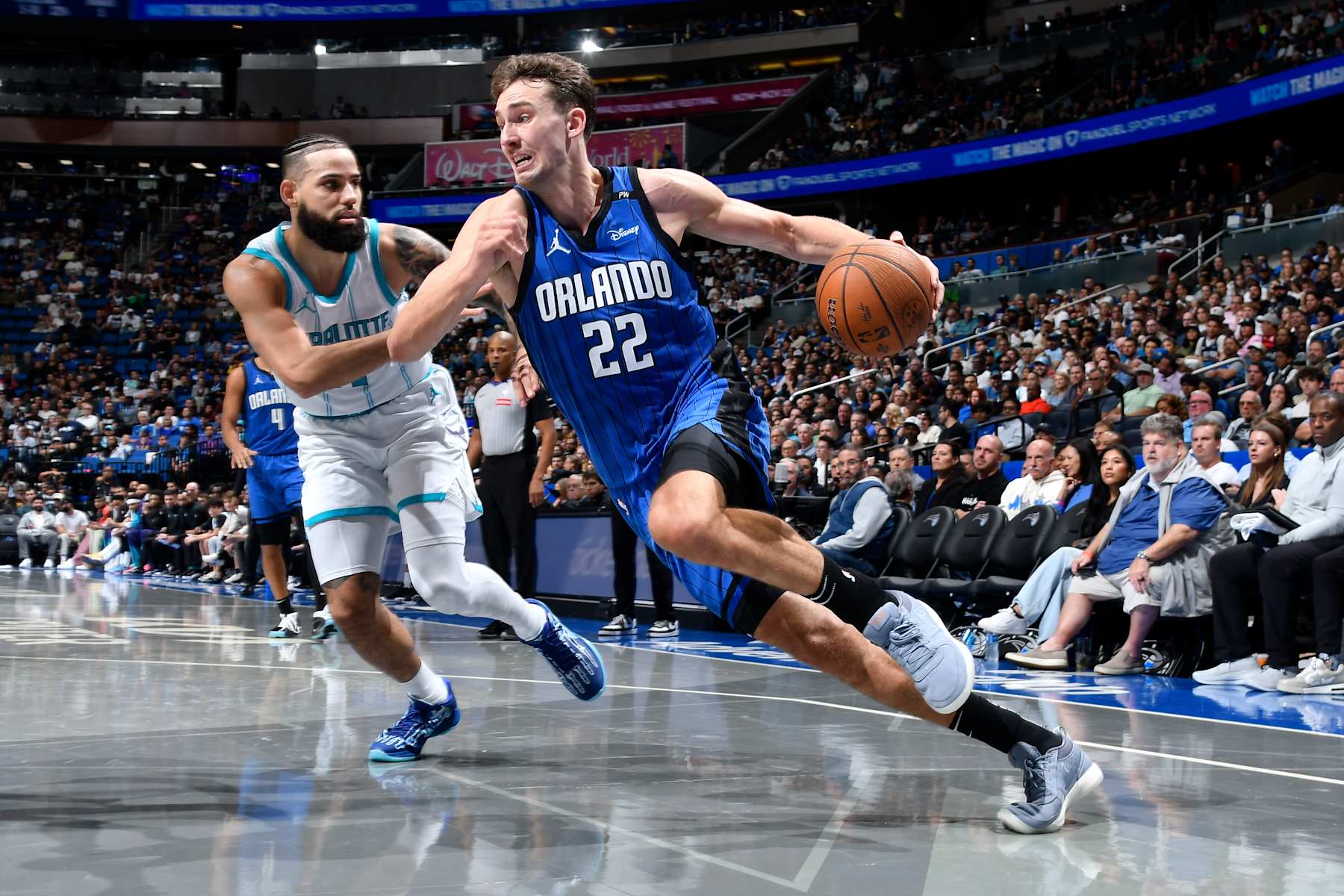 ORLANDO, FL - NOVEMBER 12: Franz Wagner #22 of the Orlando Magic drives to the basket during the Emirates NBA Cup game on November 12, 2024 at Kia Center in Orlando, Florida. NOTE TO USER: User expressly acknowledges and agrees that, by downloading and or using this photograph, User is consenting to the terms and conditions of the Getty Images License Agreement. Mandatory Copyright Notice: Copyright 2024 NBAE (Photo by Fernando Medina/NBAE via Getty Images)