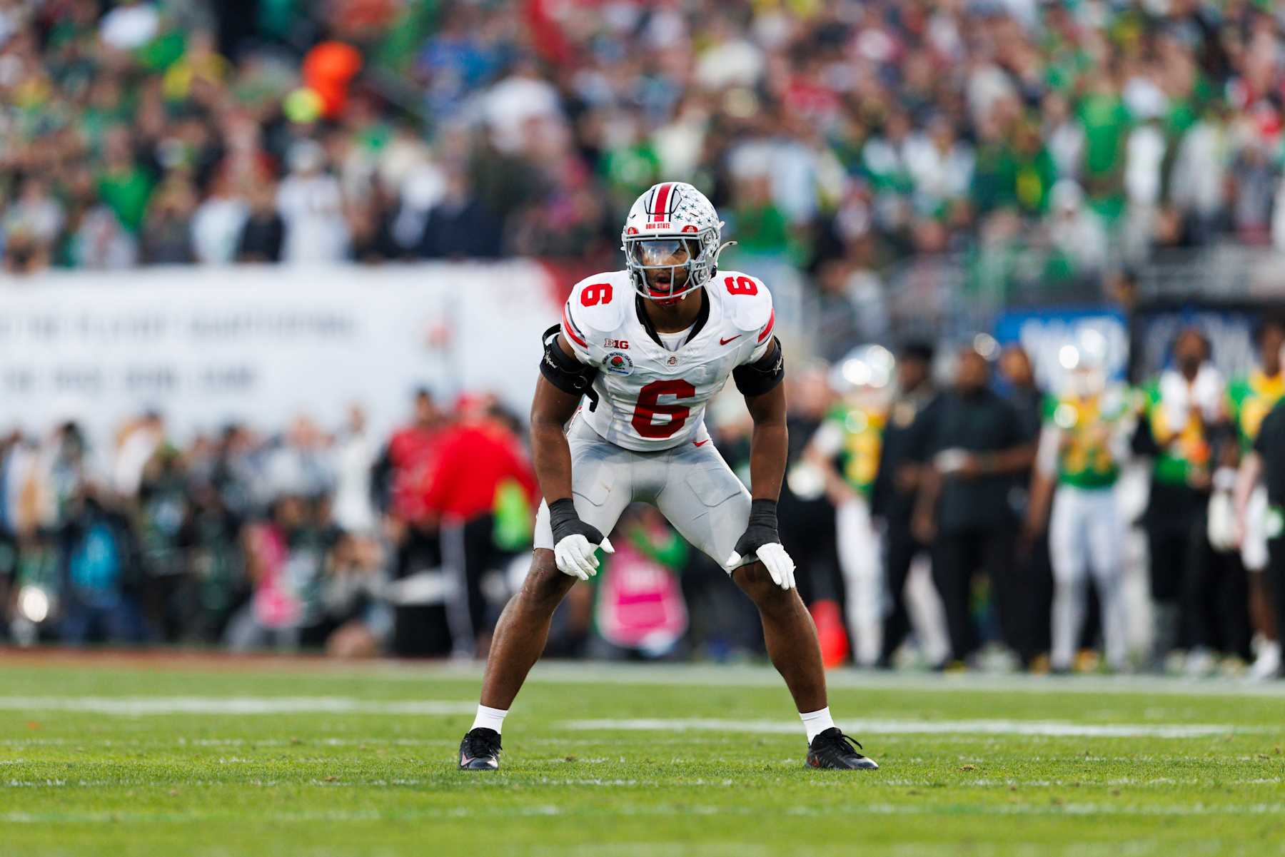 PASADENA, CALIFORNIA - JANUARY 1: Sonny Styles #6 of the Ohio State Buckeyes defends in the second half during the Rose Bowl against Oregon Ducks at Rose Bowl Stadium on January 1, 2025 in Pasadena, California. (Photo by Ric Tapia/Getty Images)