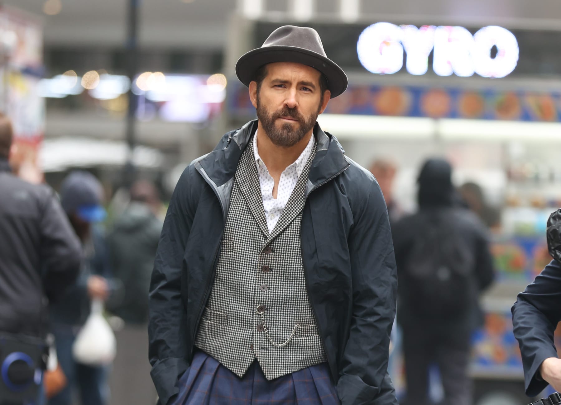 NEW YORK, NY - OCTOBER 03: Ryan Reynolds is seen on the set of "Imaginary Friends" on October 03, 2022 in New York City.  (Photo by Jason Howard/Bauer-Griffin/GC Images)