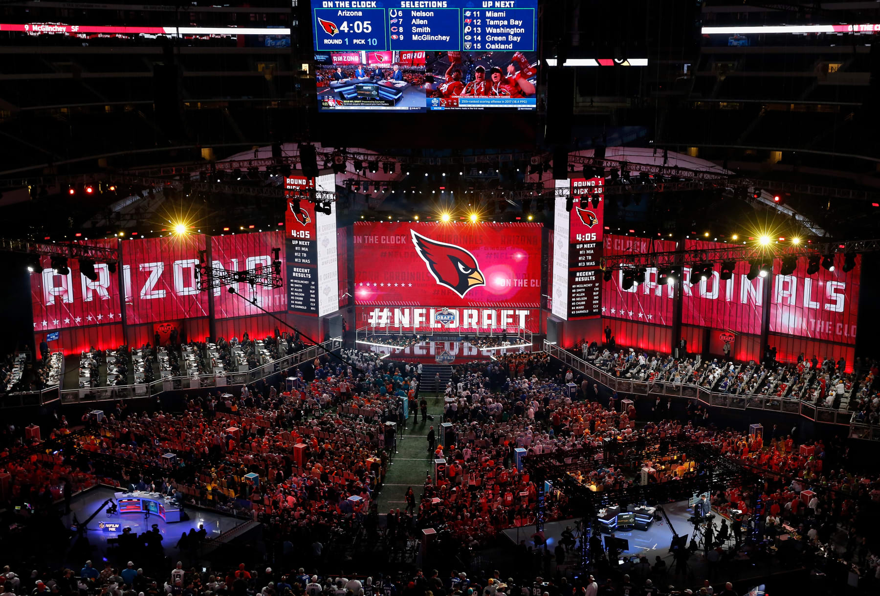 ARLINGTON, TX - APRIL 26:  The Arizona Cardinals logo is seen on a video board during the first round of the 2018 NFL Draft at AT&T Stadium on April 26, 2018 in Arlington, Texas.  (Photo by Tim Warner/Getty Images)