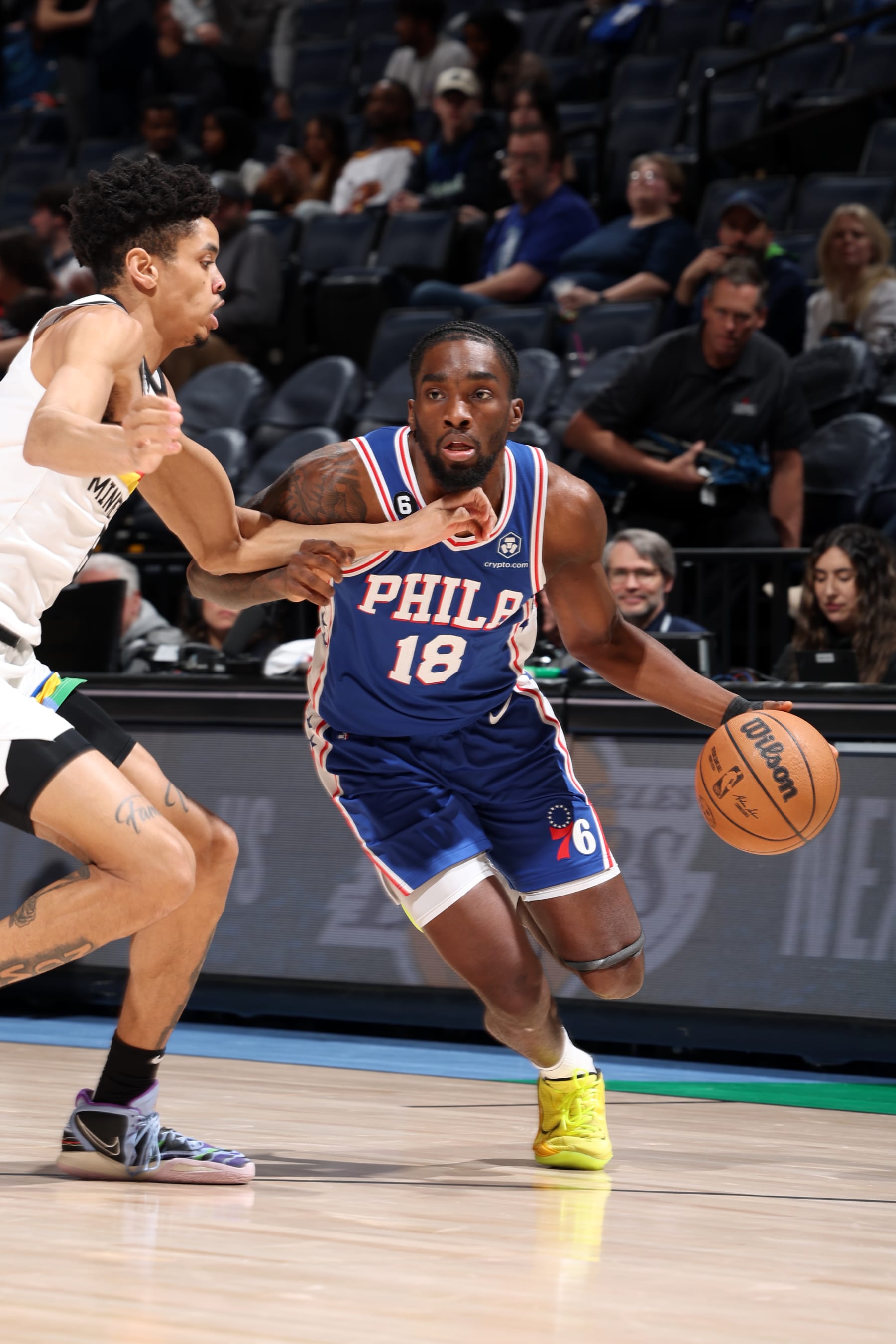 MINNEAPOLIS, MN - MARCH 7: Shake Milton #18 of the Philadelphia 76ers moves the ball during the game against the Minnesota Timberwolves on March 7, 2023 at Target Center in Minneapolis, Minnesota. NOTE TO USER: User expressly acknowledges and agrees that, by downloading and or using this Photograph, user is consenting to the terms and conditions of the Getty Images License Agreement. Mandatory Copyright Notice: Copyright 2023 NBAE (Photo by David Sherman/NBAE via Getty Images)