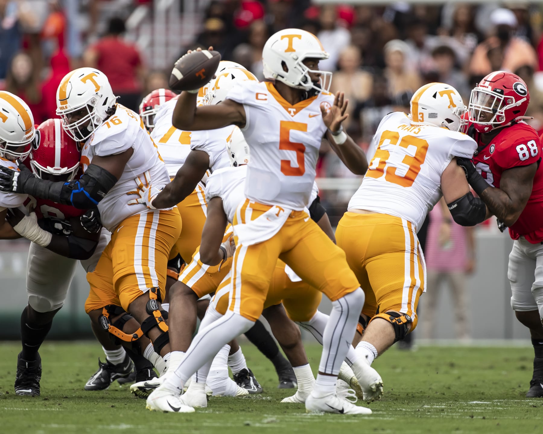 ATHENS, GA - NOVEMBER 5: Hendon Hooker #5 of the Tennessee Volunteers passes the ball during a game between Tennessee Volunteers and Georgia Bulldogs at Sanford Stadium on November 5, 2022 in Athens, Georgia. (Photo by Steve Limentani/ISI Photos/Getty Images)