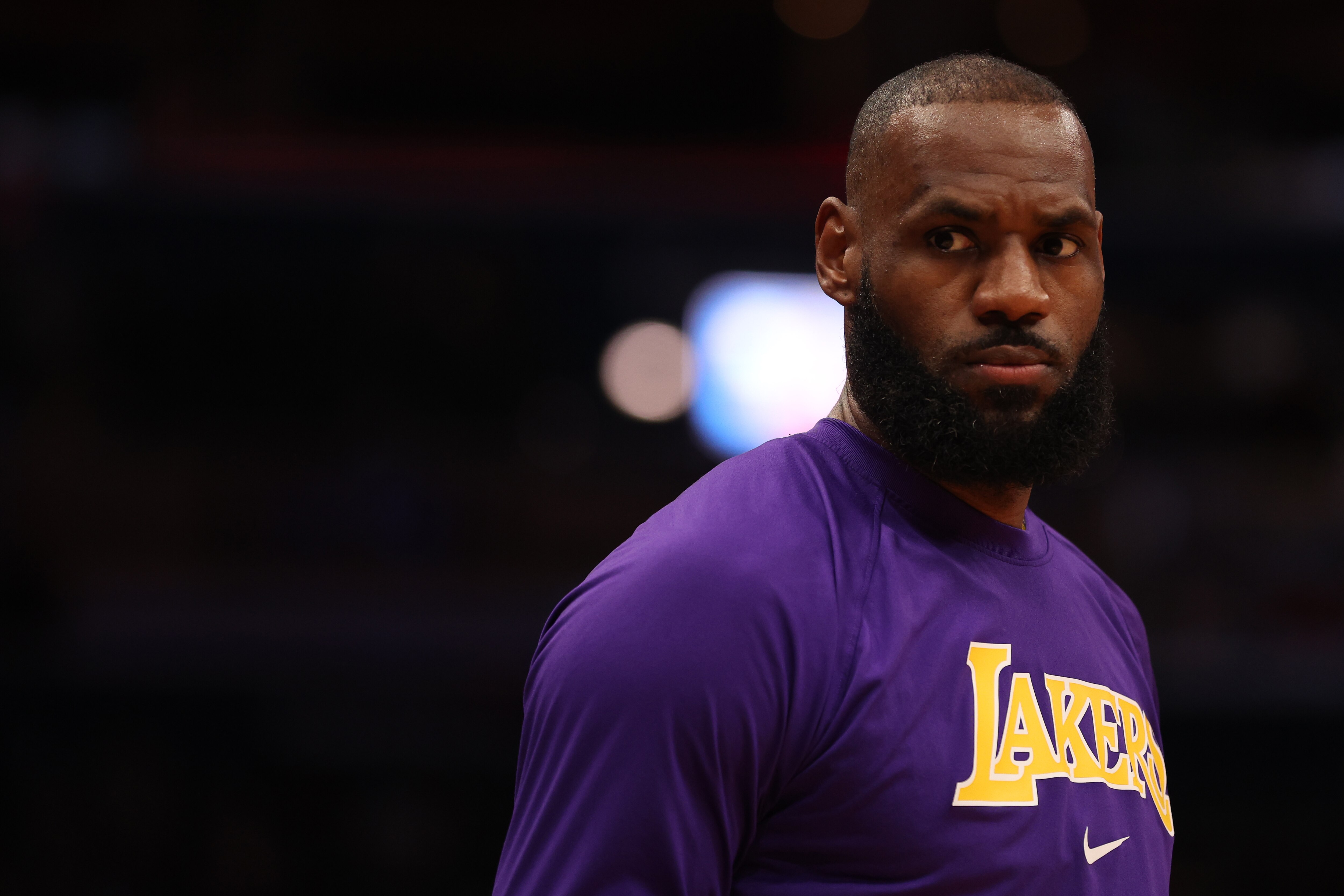 WASHINGTON, DC - MARCH 19: LeBron James #6 of the Los Angeles Lakers warms up before playing against the Washington Wizards at Capital One Arena on March 19, 2022 in Washington, DC. NOTE TO USER: User expressly acknowledges and agrees that, by downloading and or using this photograph, User is consenting to the terms and conditions of the Getty Images License Agreement. (Photo by Patrick Smith/Getty Images)