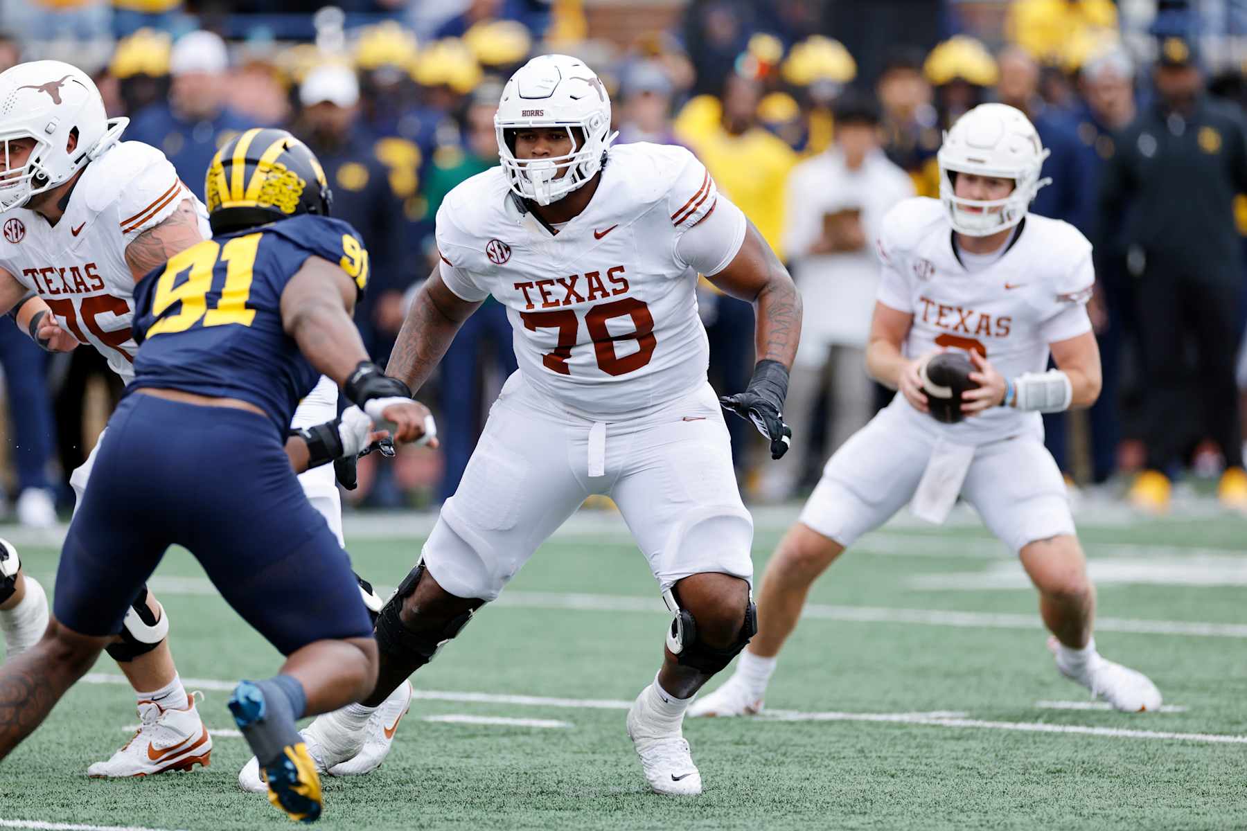 ANN ARBOR, MI - SEPTEMBER 07: Texas Longhorns offensive lineman Kelvin Banks Jr. (78) blocks during a college football game against the Michigan Wolverines on September 07, 2024 at Michigan Stadium in Ann Arbor, Michigan. (Photo by Joe Robbins/Icon Sportswire via Getty Images)