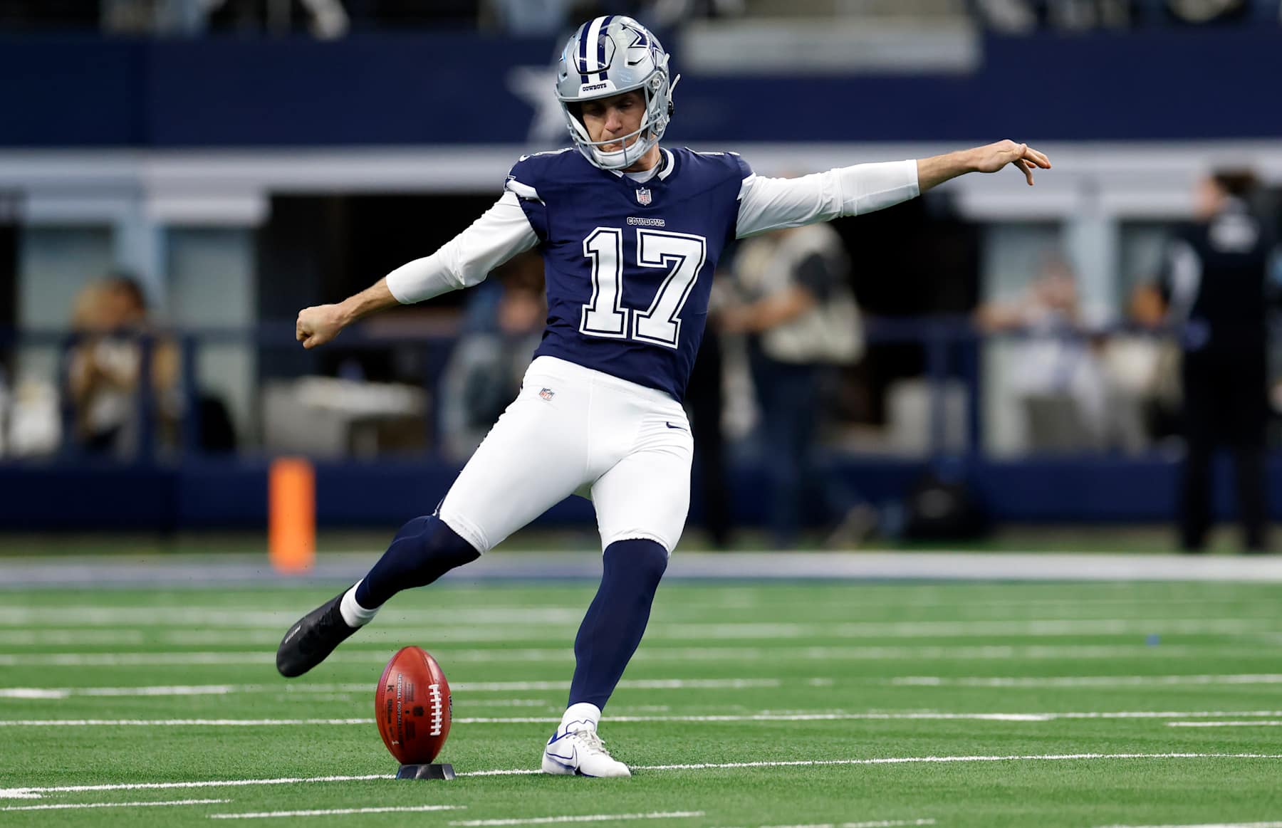 ARLINGTON, TEXAS - JANUARY 05: Brandon Aubrey #17 of the Dallas Cowboys warms up before the game against the Washington Commanders at AT&T Stadium on January 05, 2025 in Arlington, Texas. (Photo by Ron Jenkins/Getty Images)