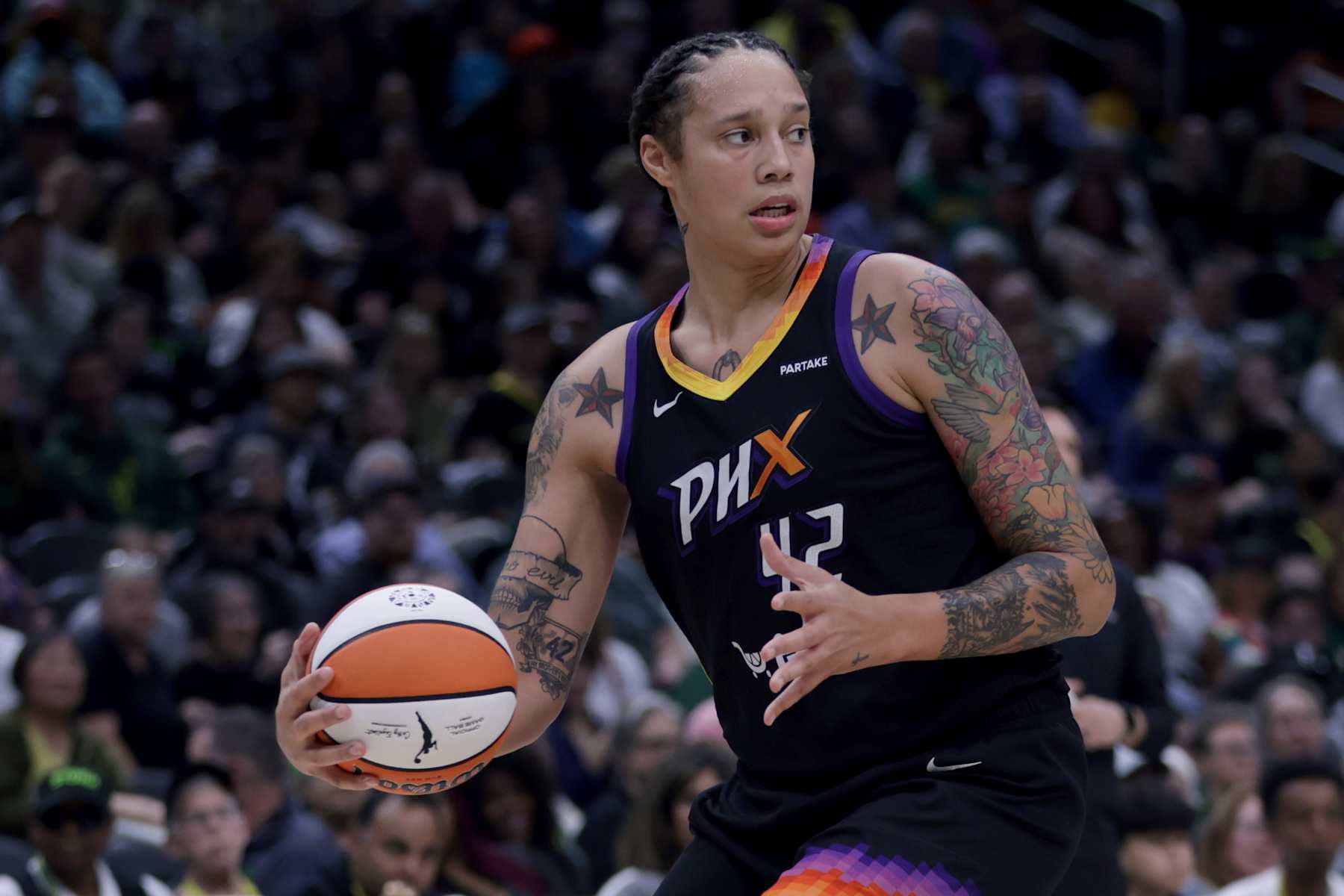 SEATTLE, WASHINGTON - SEPTEMBER 07: Brittney Griner #42 of the Phoenix Mercury looks to pass against the Seattle Storm during the second quarter at Climate Pledge Arena on September 07, 2024 in Seattle, Washington. NOTE TO USER: User expressly acknowledges and agrees that, by downloading and or using this photograph, User is consenting to the terms and conditions of the Getty Images License Agreement. (Photo by Rio Giancarlo/Getty Images)