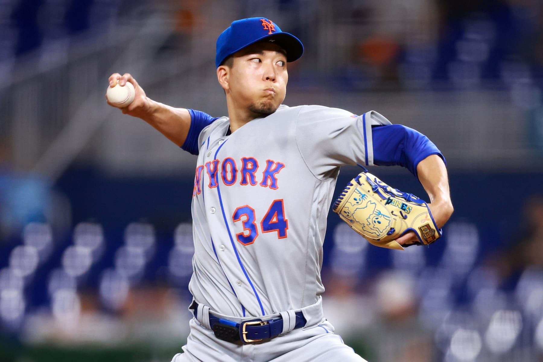 MIAMI, FLORIDA - SEPTEMBER 20: Kodai Senga #34 of the New York Mets pitches against the Miami Marlins during the second inning of the game at loanDepot park on September 20, 2023 in Miami, Florida. (Photo by Megan Briggs/Getty Images)