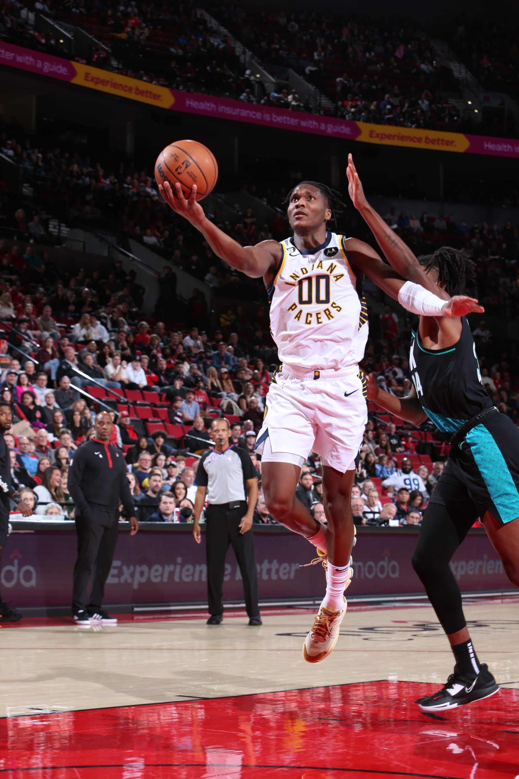 PORTLAND, OR - DECEMBER 4: Bennedict Mathurin #00 of the Indiana Pacers shoots the ball during the game against the Portland Trail Blazers on December 4, 2022 at the Moda Center Arena in Portland, Oregon. NOTE TO USER: User expressly acknowledges and agrees that, by downloading and or using this photograph, user is consenting to the terms and conditions of the Getty Images License Agreement. Mandatory Copyright Notice: Copyright 2022 NBAE (Photo by Sam Forencich/NBAE via Getty Images)