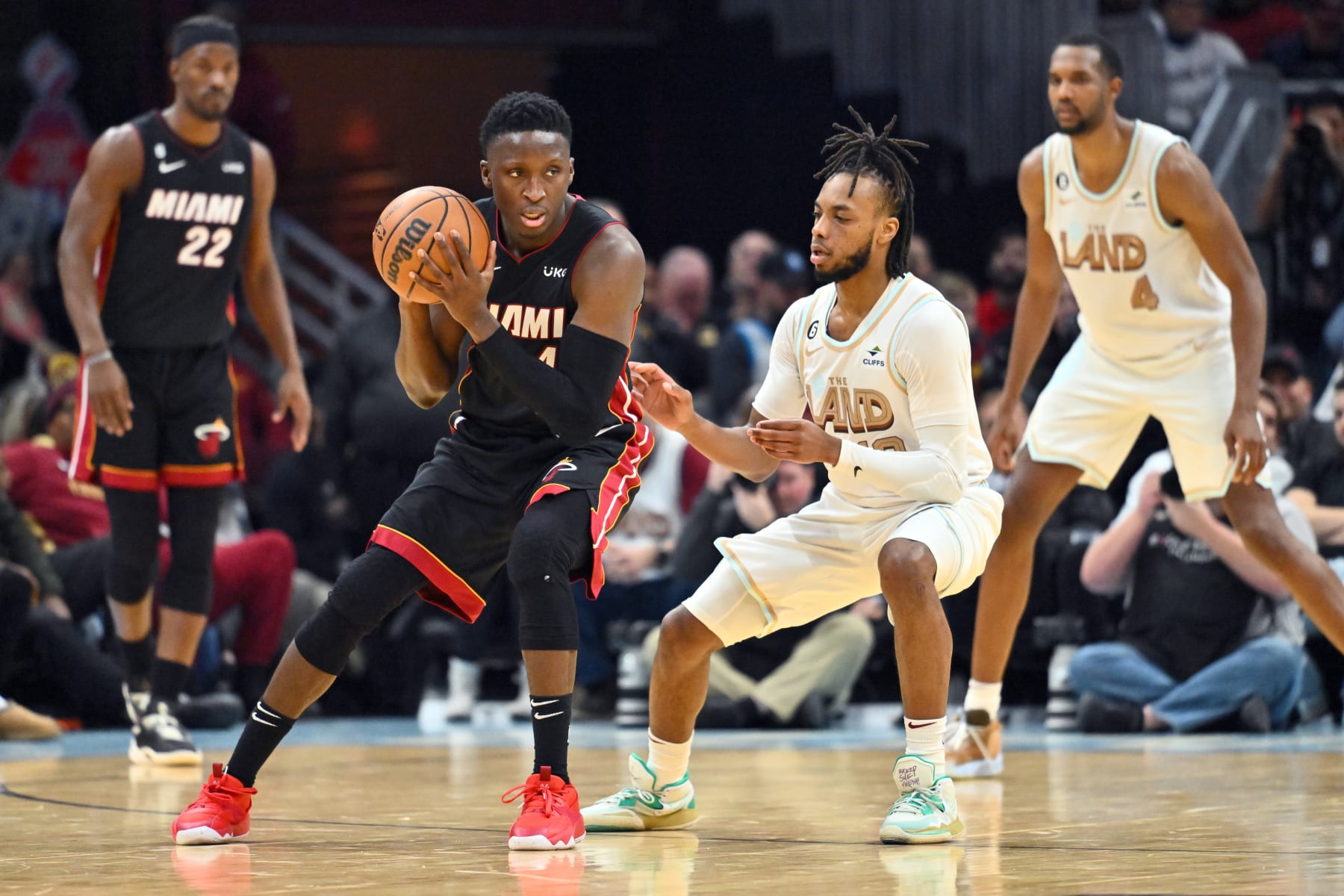 CLEVELAND, OHIO - JANUARY 31: Victor Oladipo #4 of the Miami Heat runs a play as he is guarded by Darius Garland #10 of the Cleveland Cavaliers during the fourth quarter at Rocket Mortgage Fieldhouse on January 31, 2023 in Cleveland, Ohio. The Heat defeated the Cavaliers 100-97. NOTE TO USER: User expressly acknowledges and agrees that, by downloading and or using this photograph, User is consenting to the terms and conditions of the Getty Images License Agreement. (Photo by Jason Miller/Getty Images)