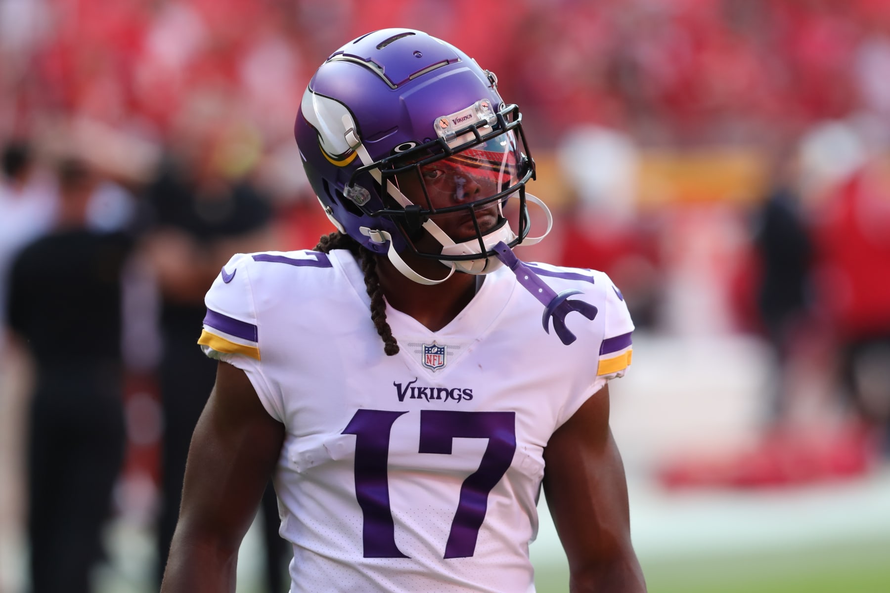 KANSAS CITY, MO - AUGUST 27: Minnesota Vikings wide receiver K.J. Osborn (17) before an NFL preseason game between the Minnesota Vikings and Kansas City Chiefs on Aug 27, 2021 at GEHA Field at Arrowhead Stadium in Kansas City, MO. (Photo by Scott Winters/Icon Sportswire via Getty Images)