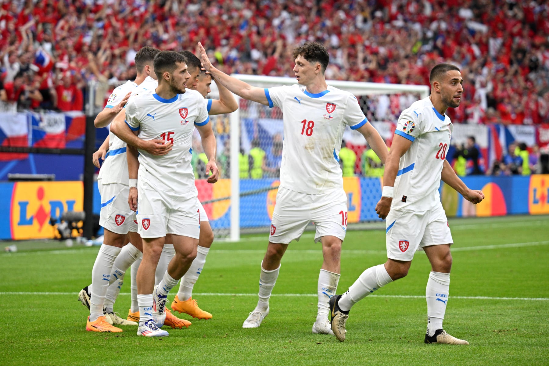 HAMBURG, GERMANY - JUNE 22: Patrik Schick of Czechia celebrates scoring his team's first goal with teammates during the UEFA EURO 2024 group stage match between Georgia and Czechia at Volksparkstadion on June 22, 2024 in Hamburg, Germany. (Photo by Stuart Franklin - UEFA/UEFA via Getty Images)