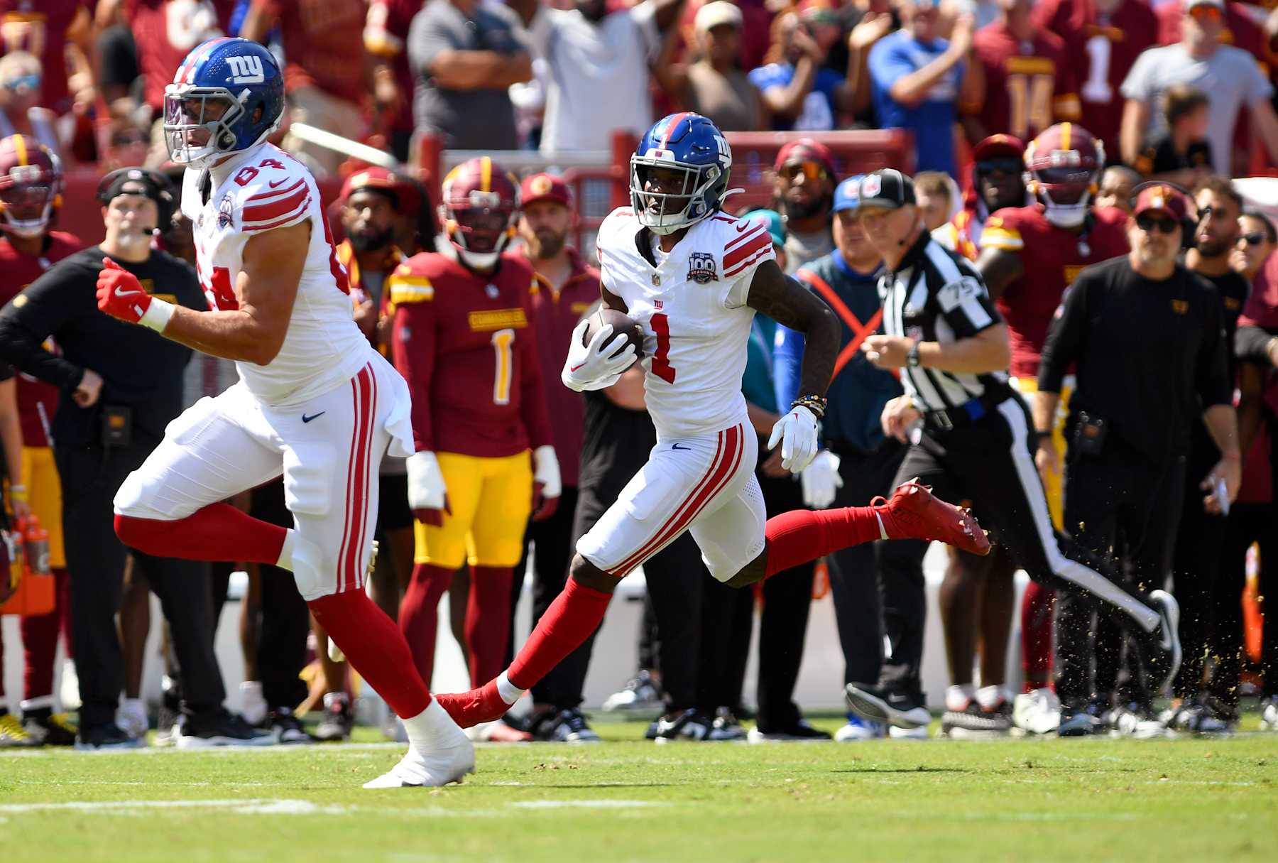 LANDOVER, MD - SEPTEMBER 15: Giants wide receiver Malik Nabers (1) runs after a catch during the New York Giants versus Washington Commanders National Football League game at Northwest Stadium on September 15, 2024 in Landover, MD. (Photo by Randy Litzinger/Icon Sportswire via Getty Images)