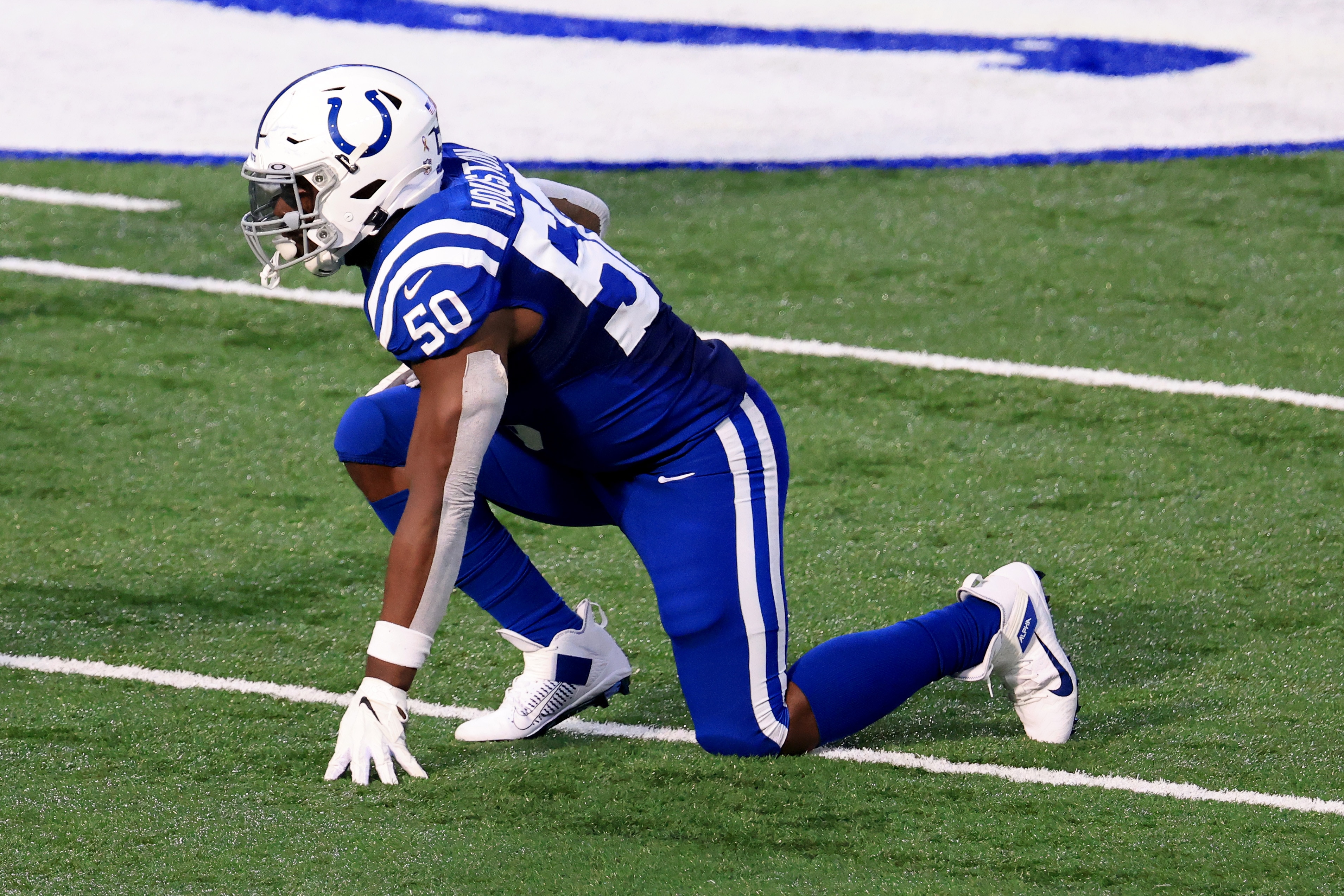 INDIANAPOLIS, INDIANA - DECEMBER 20: Justin Houston #50 of the Indianapolis Colts in action in the game against the Houston Texans at Lucas Oil Stadium on December 20, 2020 in Indianapolis, Indiana. (Photo by Justin Casterline/Getty Images)