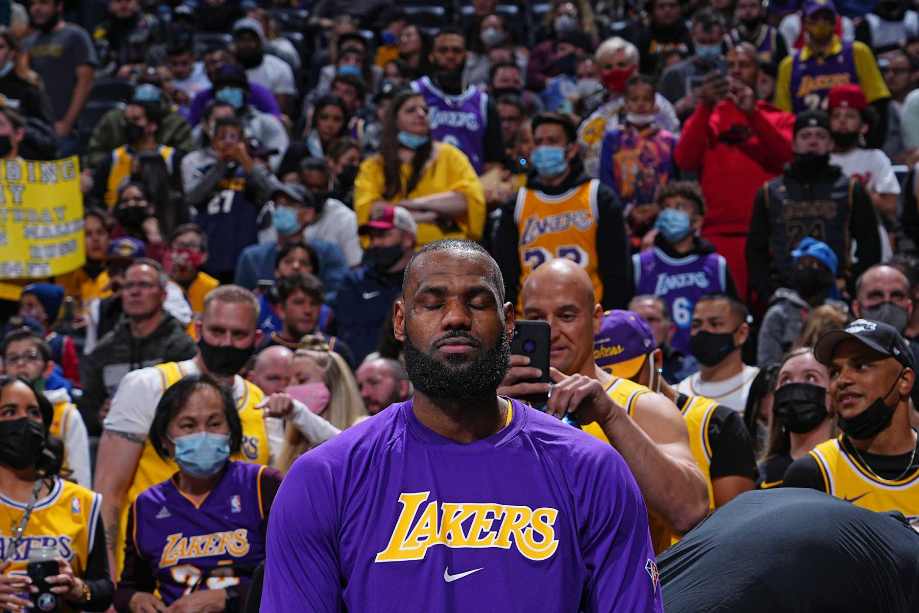DENVER, CO - JANUARY 15: LeBron James #6 of the Los Angeles Lakers looks on prior to a game against the Denver Nuggets on January 15, 2022 at the Ball Arena in Denver, Colorado. NOTE TO USER: User expressly acknowledges and agrees that, by downloading and/or using this Photograph, user is consenting to the terms and conditions of the Getty Images License Agreement. Mandatory Copyright Notice: Copyright 2021 NBAE (Photo by Bart Young/NBAE via Getty Images)