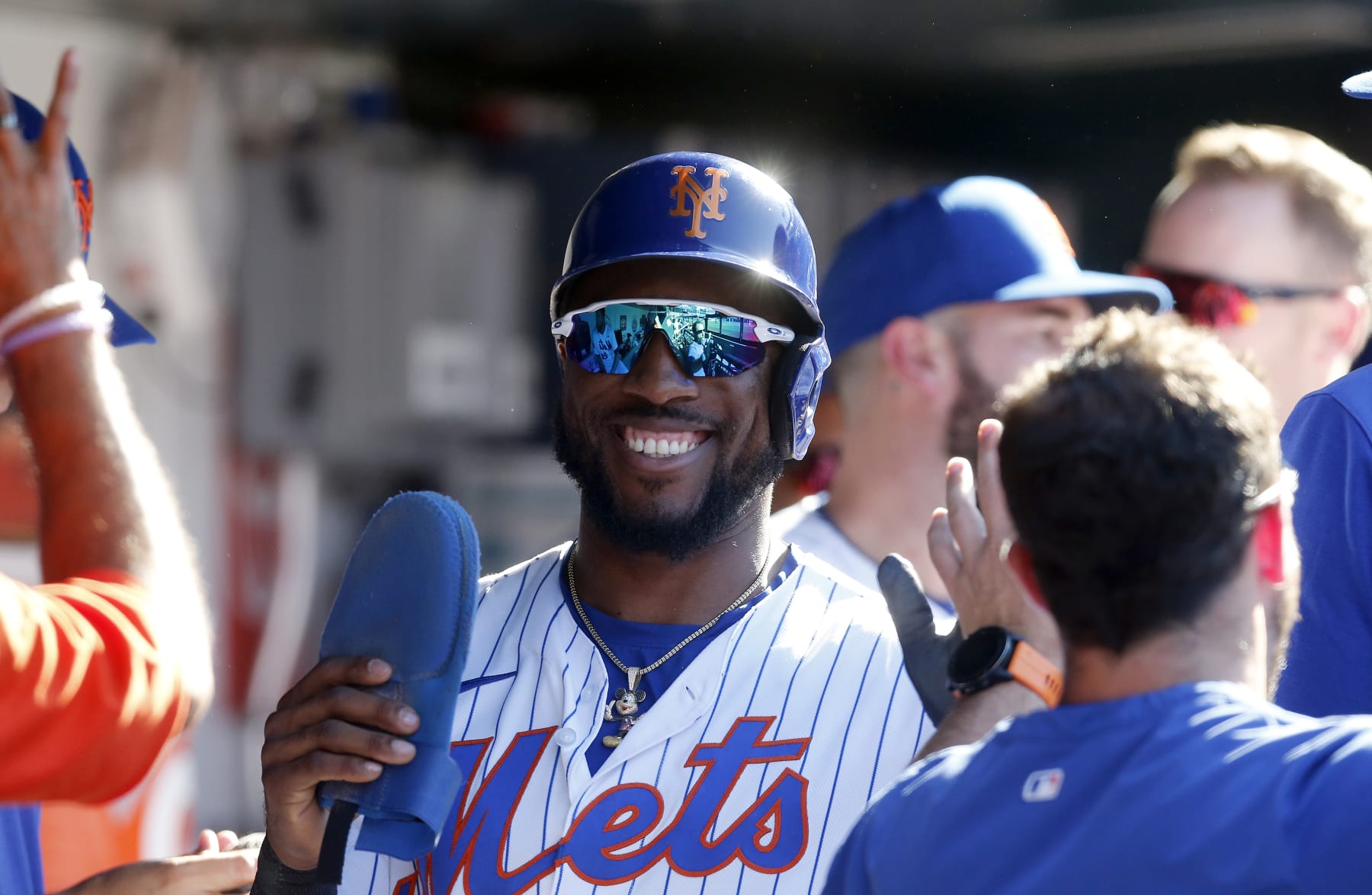 NEW YORK, NEW YORK - SEPTEMBER 01:  Starling Marte #6 of the New York Mets in action against the Los Angeles Dodgers at Citi Field on September 01, 2022 in New York City. The Mets defeated the Dodgers 5-3. (Photo by Jim McIsaac/Getty Images)