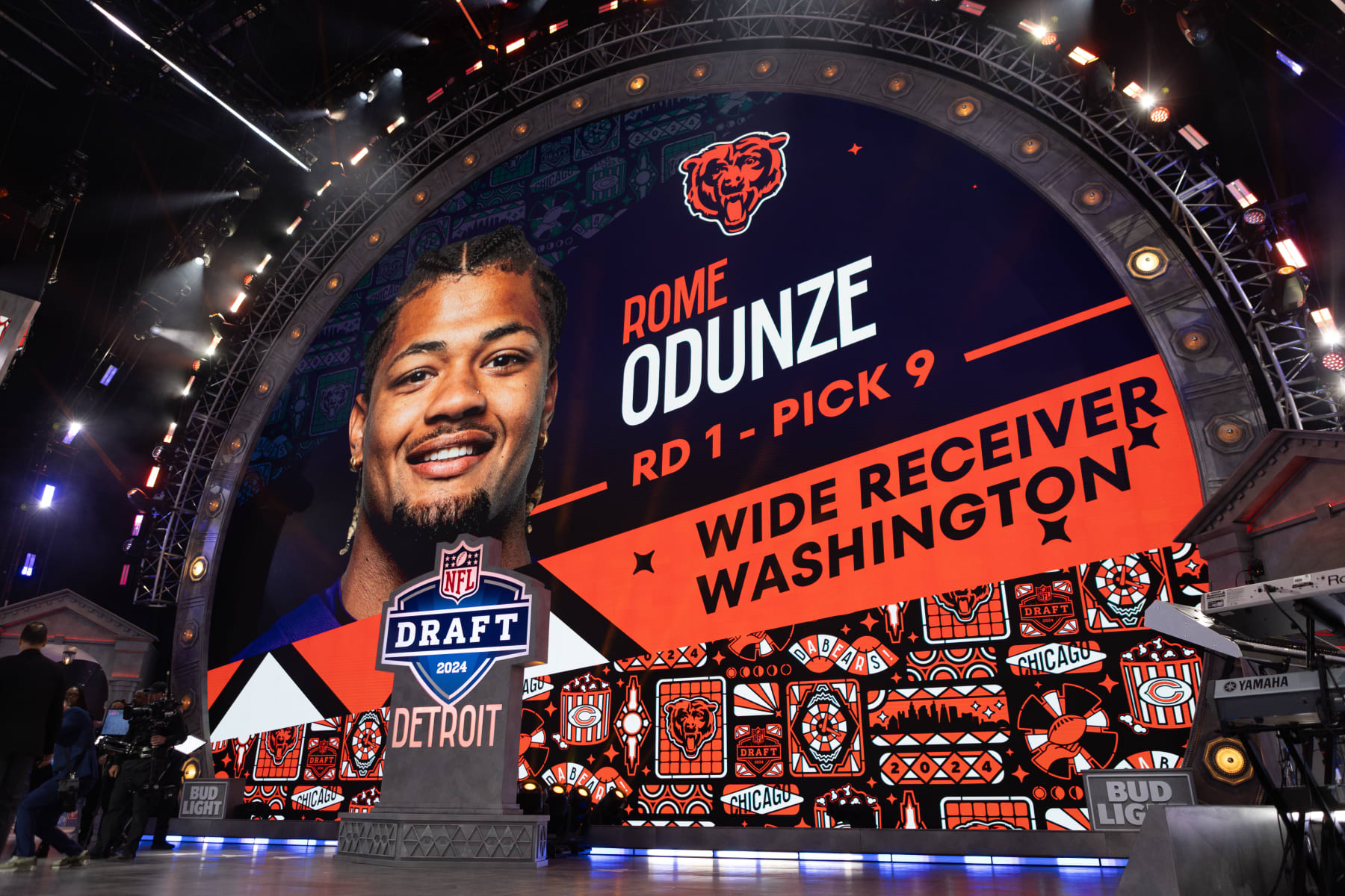 DETROIT, MI - APRIL 25: Washington Wide Receiver Rome Odunze is taken ninth overall by the Chicago Bears during Day 1 of the NFL Draft on April 25, 2024 at Campus Martius Park and Hart Plaza in Detroit, MI. (Photo by John Smolek/Icon Sportswire via Getty Images)