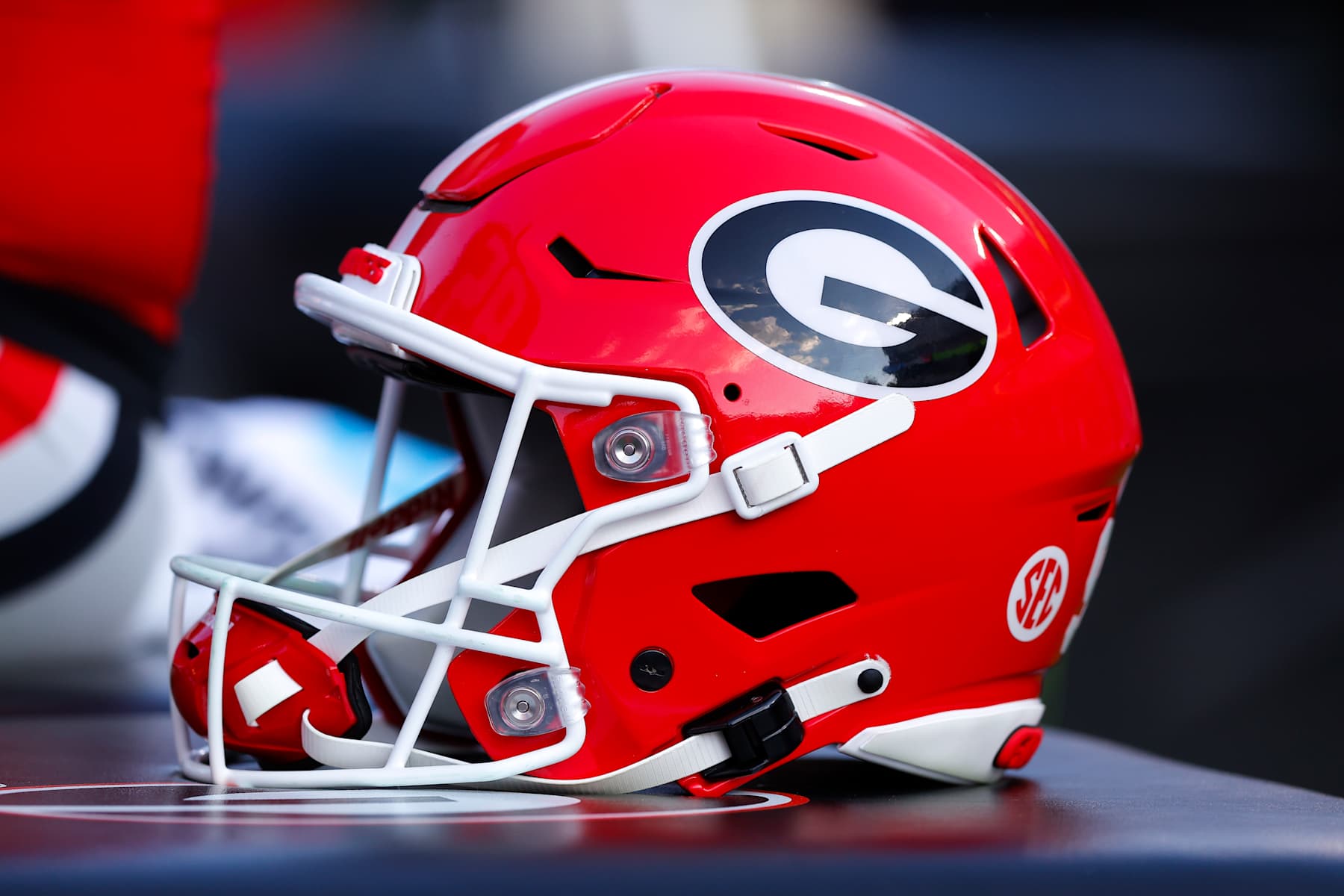 ATHENS, GEORGIA - OCTOBER 5: A Georgia Bulldogs helmet sits in the bench area during the third quarter against the Auburn Tigers at Sanford Stadium on October 5, 2024 in Athens, Georgia. (Photo by Todd Kirkland/Getty Images)