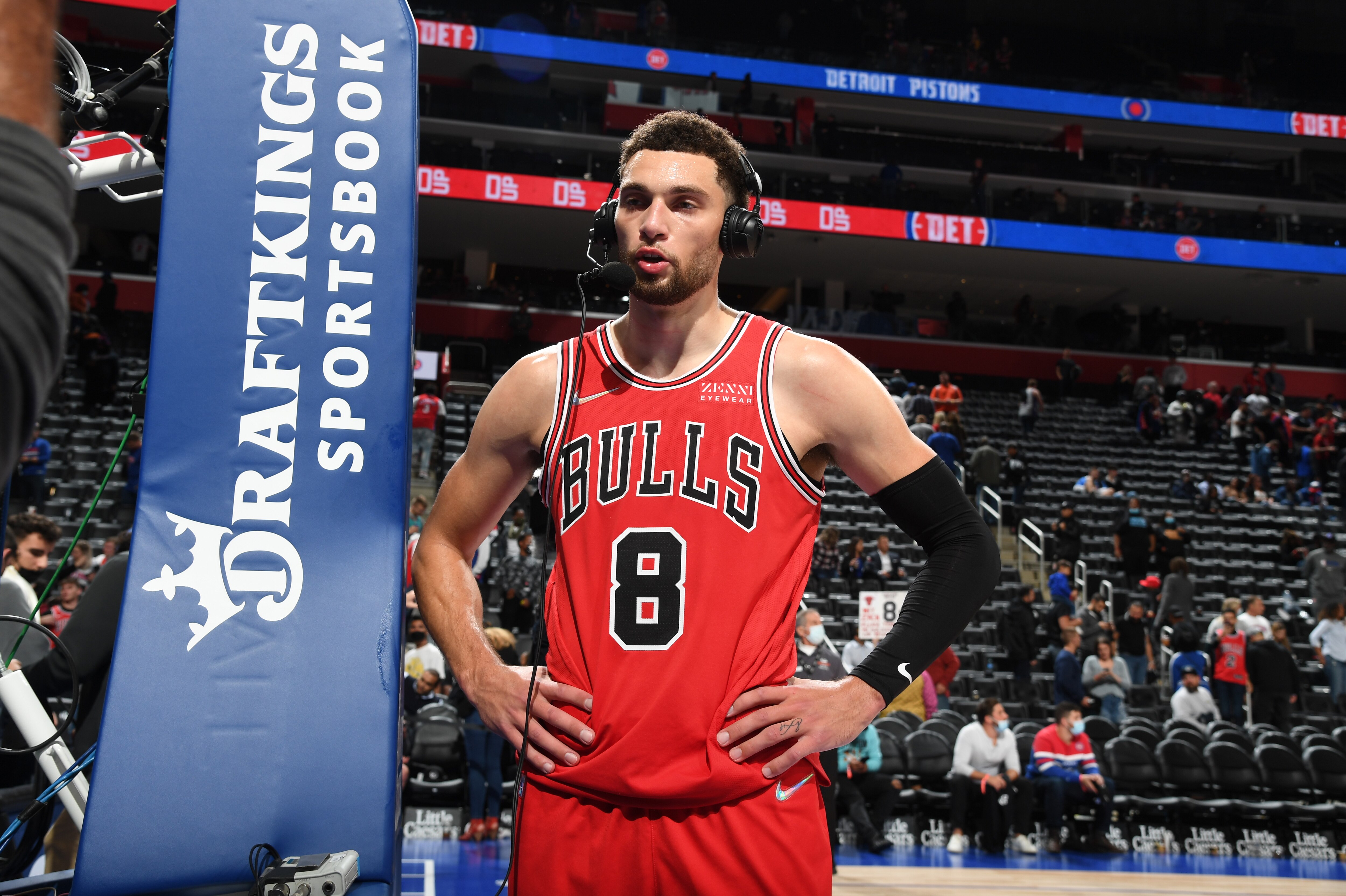 DETROIT, MI - OCTOBER 20: Zach LaVine #8 of the Chicago Bulls is interviewed after the game against the Detroit Pistons on October 20, 2021 at Little Caesars Arena in Detroit, Michigan. NOTE TO USER: User expressly acknowledges and agrees that, by downloading and/or using this photograph, User is consenting to the terms and conditions of the Getty Images License Agreement. Mandatory Copyright Notice: Copyright 2021 NBAE (Photo by Chris Schwegler/NBAE via Getty Images)