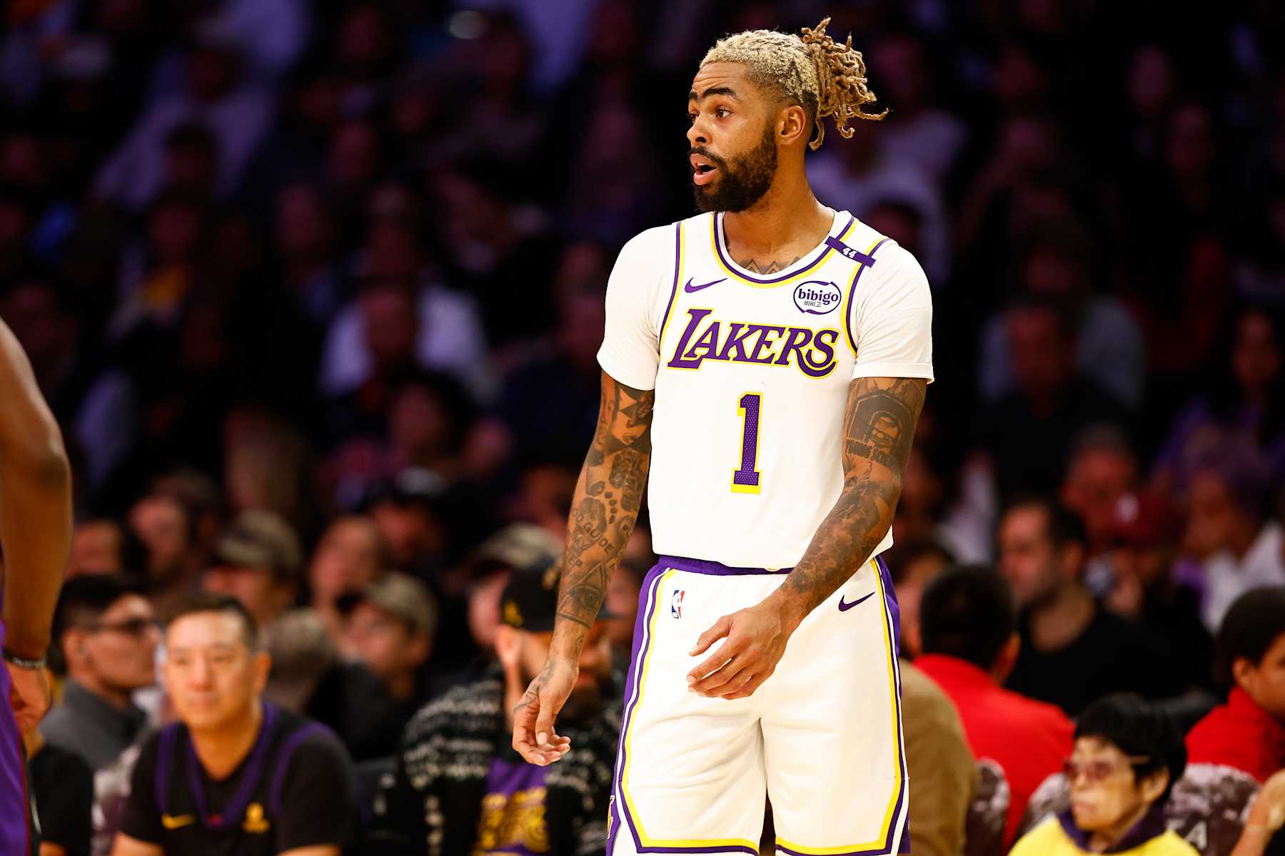 LOS ANGELES, CALIFORNIA - NOVEMBER 10: D'Angelo Russell #1 of the Los Angeles Lakers in the first half at Crypto.com Arena on November 10, 2024 in Los Angeles, California. NOTE TO USER: User expressly acknowledges and agrees that, by downloading and/or using this photograph, user is consenting to the terms and conditions of the Getty Images License Agreement. (Photo by Ronald Martinez/Getty Images) LOS ANGELES, CALIFORNIA - NOVEMBER 10: D'Angelo Russell #1 of the Los Angeles Lakers in the first half at Crypto.com Arena on November 10, 2024 in Los Angeles, California. NOTE TO USER: User expressly acknowledges and agrees that, by downloading and/or using this photograph, user is consenting to the terms and conditions of the Getty Images License Agreement. (Photo by Ronald Martinez/Getty Images)