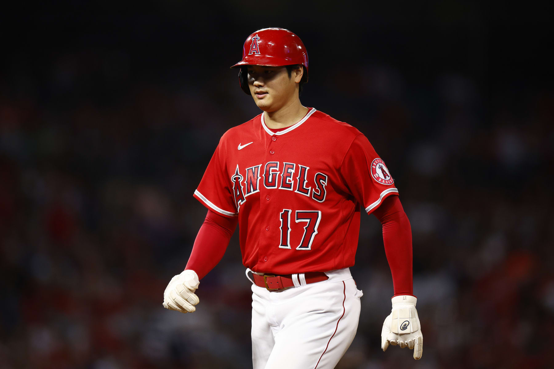 ANAHEIM, CALIFORNIA - OCTOBER 01:  Shohei Ohtani #17 of the Los Angeles Angels at Angel Stadium of Anaheim on October 01, 2022 in Anaheim, California. (Photo by Ronald Martinez/Getty Images)