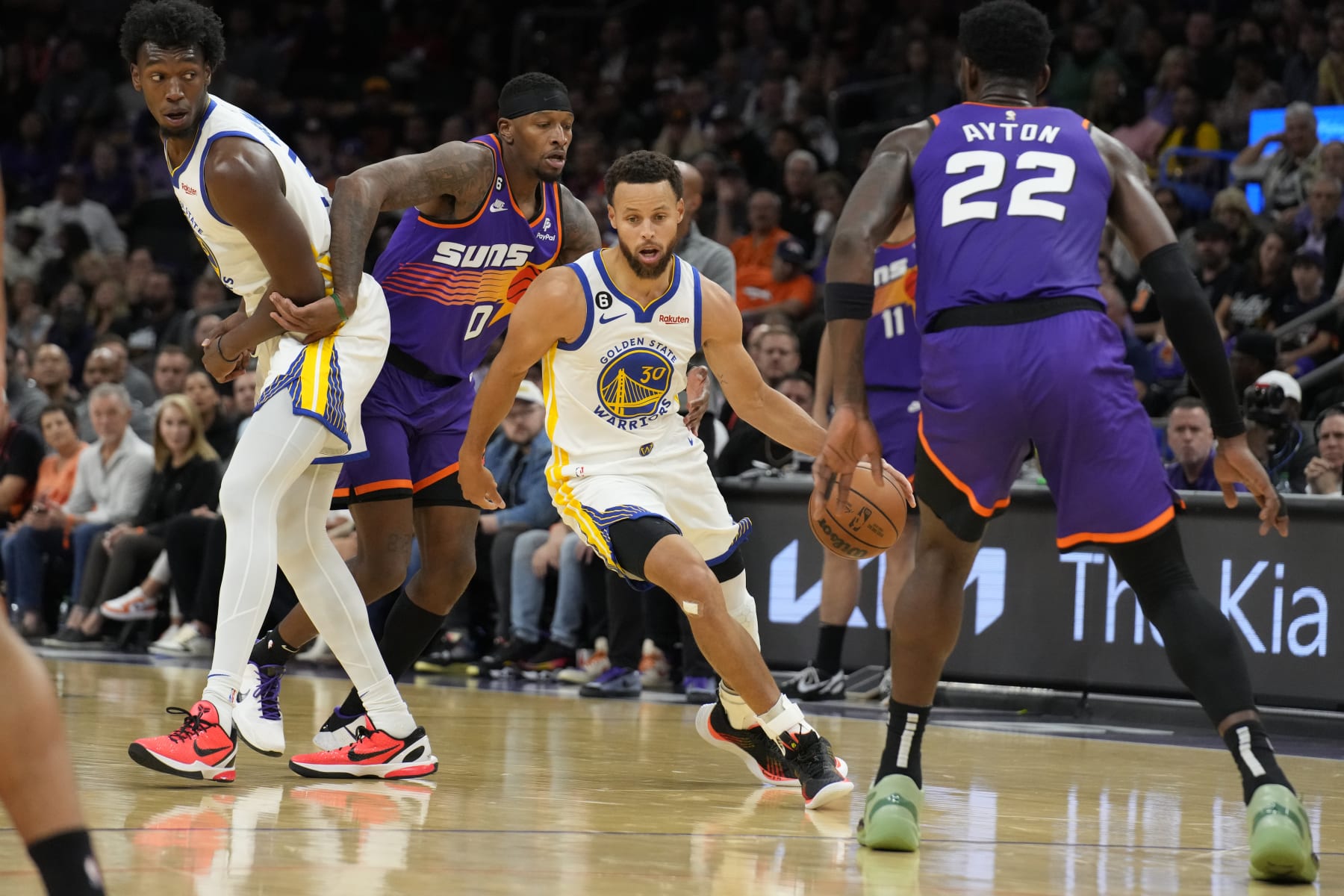 Golden State Warriors guard Stephen Curry (30) during the first half of an NBA basketball game against the Phoenix Suns, Tuesday, Oct. 25, 2022, in Phoenix. (AP Photo/Rick Scuteri)