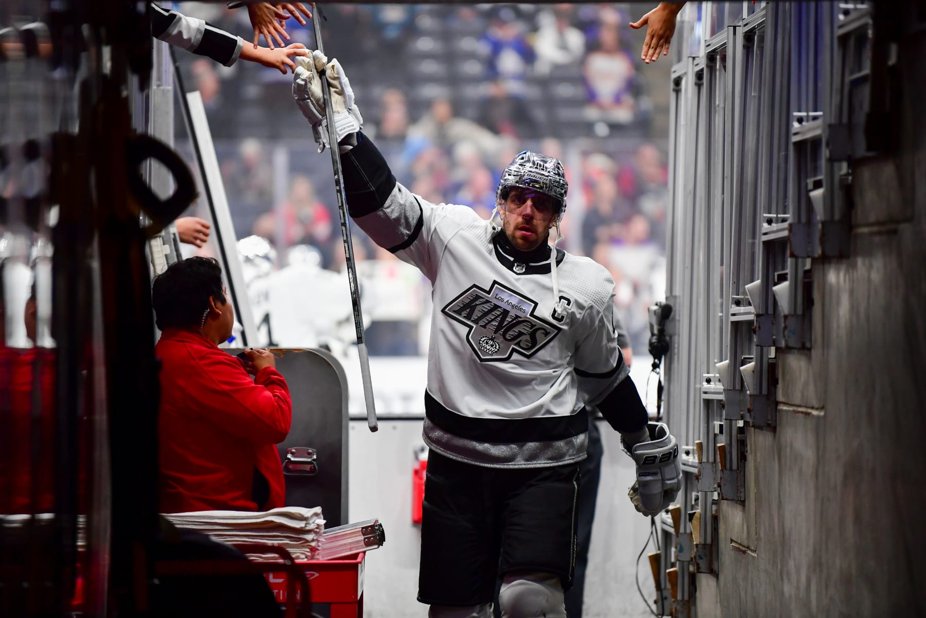 AnÅ¾e Kopitar and the Kings opened 2024 with a loss to the Leafs.