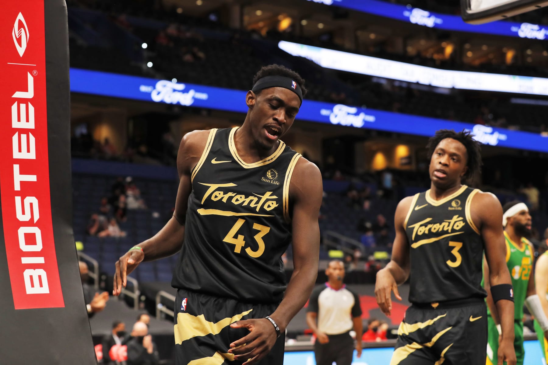 TAMPA, FL- MARCH 19: Pascal Siakam #43 of the Toronto Raptors and OG Anunoby #3 of the Toronto Raptors looks on during the game against the Utah Jazz  on March 19, 2021 at Amalie Arena in Tampa, Florida. NOTE TO USER: User expressly acknowledges and agrees that, by downloading and or using this Photograph, user is consenting to the terms and conditions of the Getty Images License Agreement. Mandatory Copyright Notice: Copyright 2021 NBAE (Photo by Scott Audette/NBAE via Getty Images)