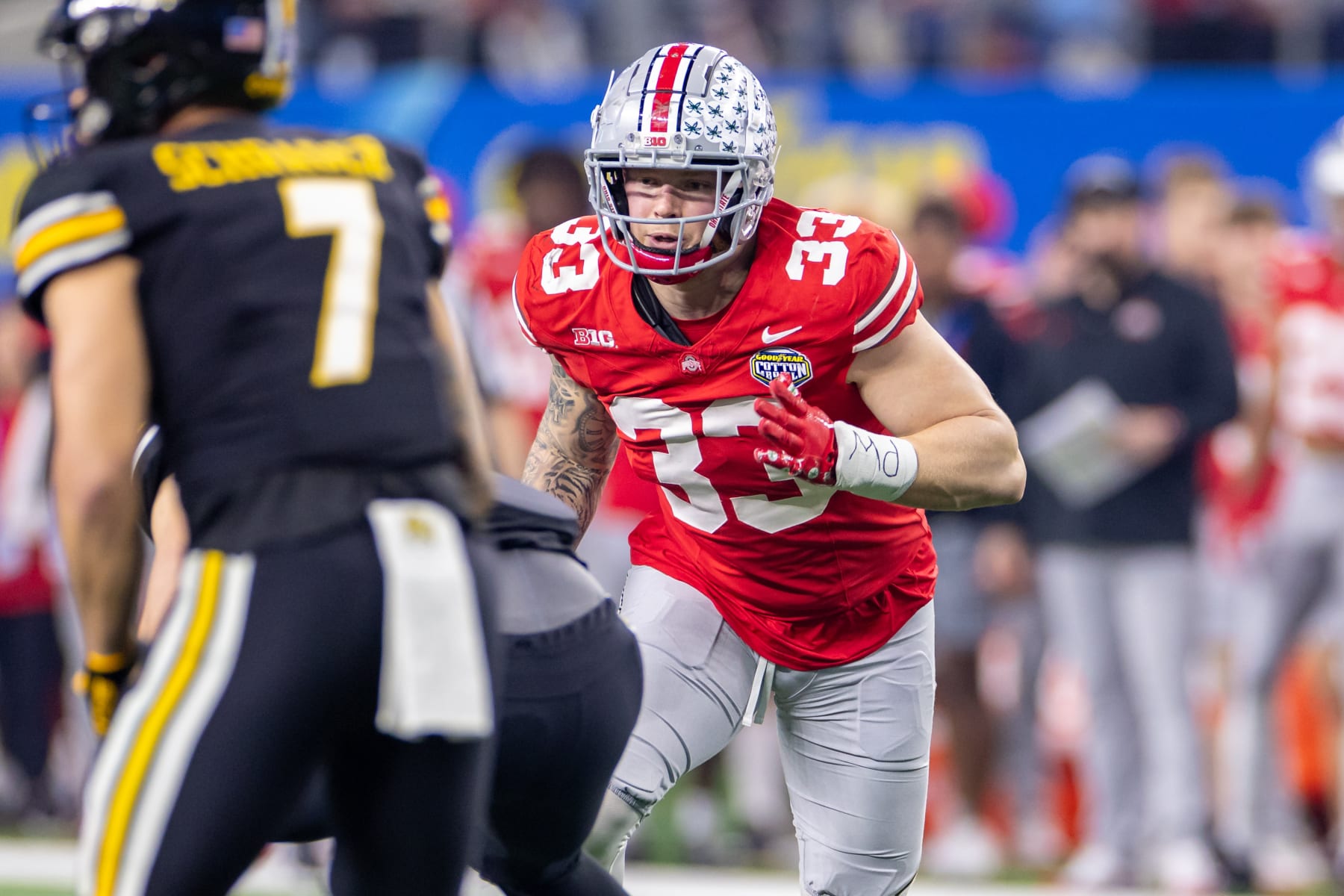 ARLINGTON, TX - DECEMBER 29: Ohio State Buckeyes defensive end Jack Sawyer (#33) runs up field during the Goodyear Cotton Bowl Classic football game between the Ohio State Buckeyes and Missouri Tigers on December 29, 2023 at AT&T Stadium in Arlington, TX.  (Photo by Matthew Visinsky/Icon Sportswire via Getty Images)