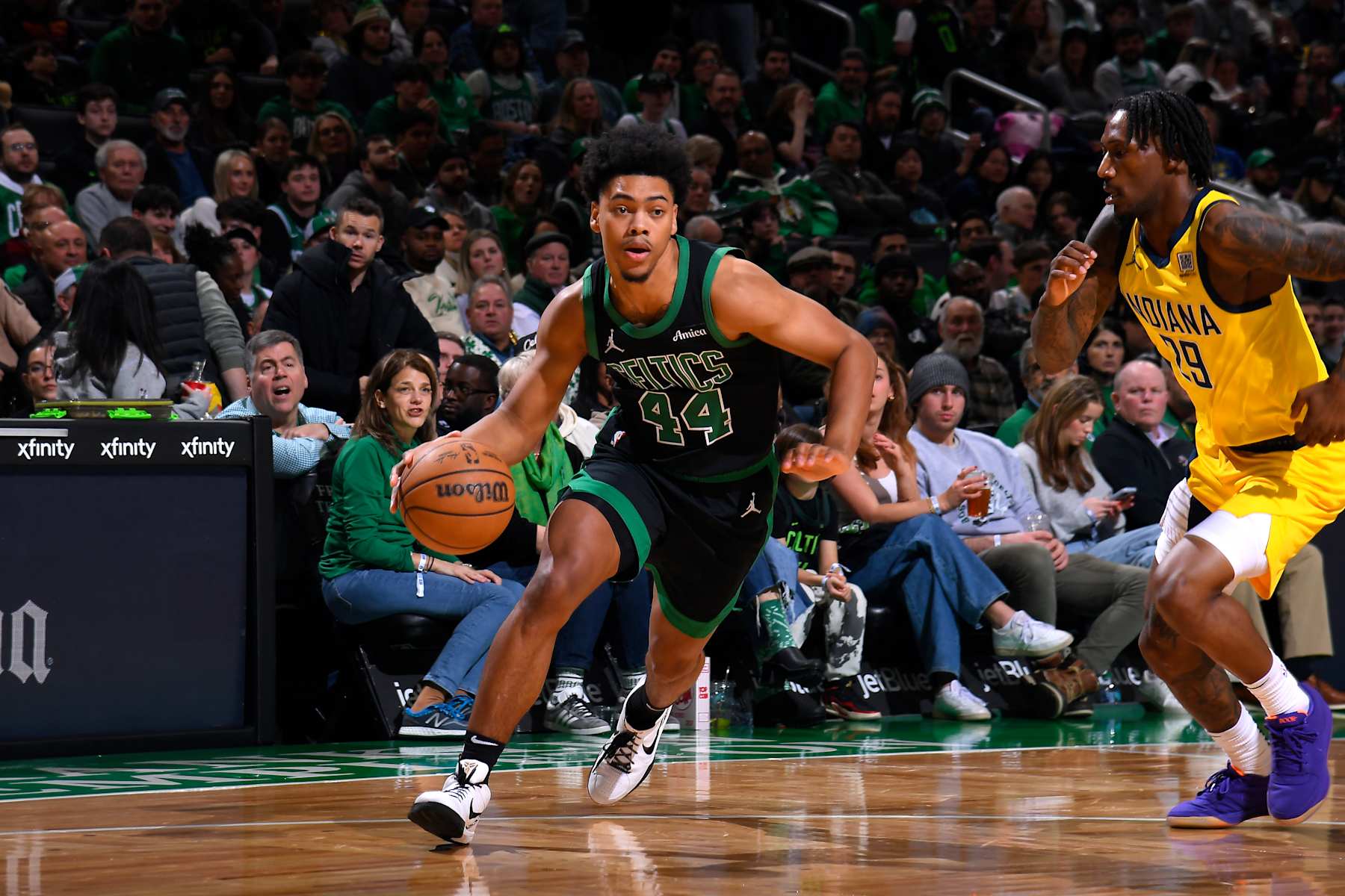BOSTON, MA - DECEMBER 27: Jaden Springer #44 of the Boston Celtics handles the ball during the game against the Indiana Pacers on December 27, 2024 at the TD Garden in Boston, Massachusetts. NOTE TO USER: User expressly acknowledges and agrees that, by downloading and or using this photograph, User is consenting to the terms and conditions of the Getty Images License Agreement. Mandatory Copyright Notice: Copyright 2024 NBAE(Photo by Brian Babineau/NBAE via Getty Images)