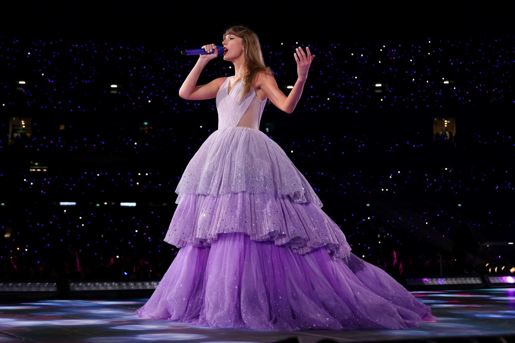 MELBOURNE, AUSTRALIA - FEBRUARY 16: EDITORIAL USE ONLY. NO BOOK COVERS Taylor Swift performs at Melbourne Cricket Ground on February 16, 2024 in Melbourne, Australia. (Photo by Graham Denholm/TAS24/Getty Images for TAS Rights Management)