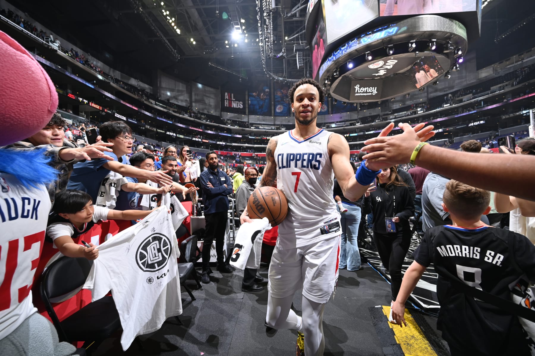 LOS ANGELES, CA - APRIl 10: Amir Coffey #7 of the LA Clippers walks off the court after the game against the Oklahoma City Thunder on April 10, 2022 at Crypto.Com Arena in Los Angeles, California. NOTE TO USER: User expressly acknowledges and agrees that, by downloading and/or using this Photograph, user is consenting to the terms and conditions of the Getty Images License Agreement. Mandatory Copyright Notice: Copyright 2022 NBAE (Photo by Adam Pantozzi/NBAE via Getty Images)