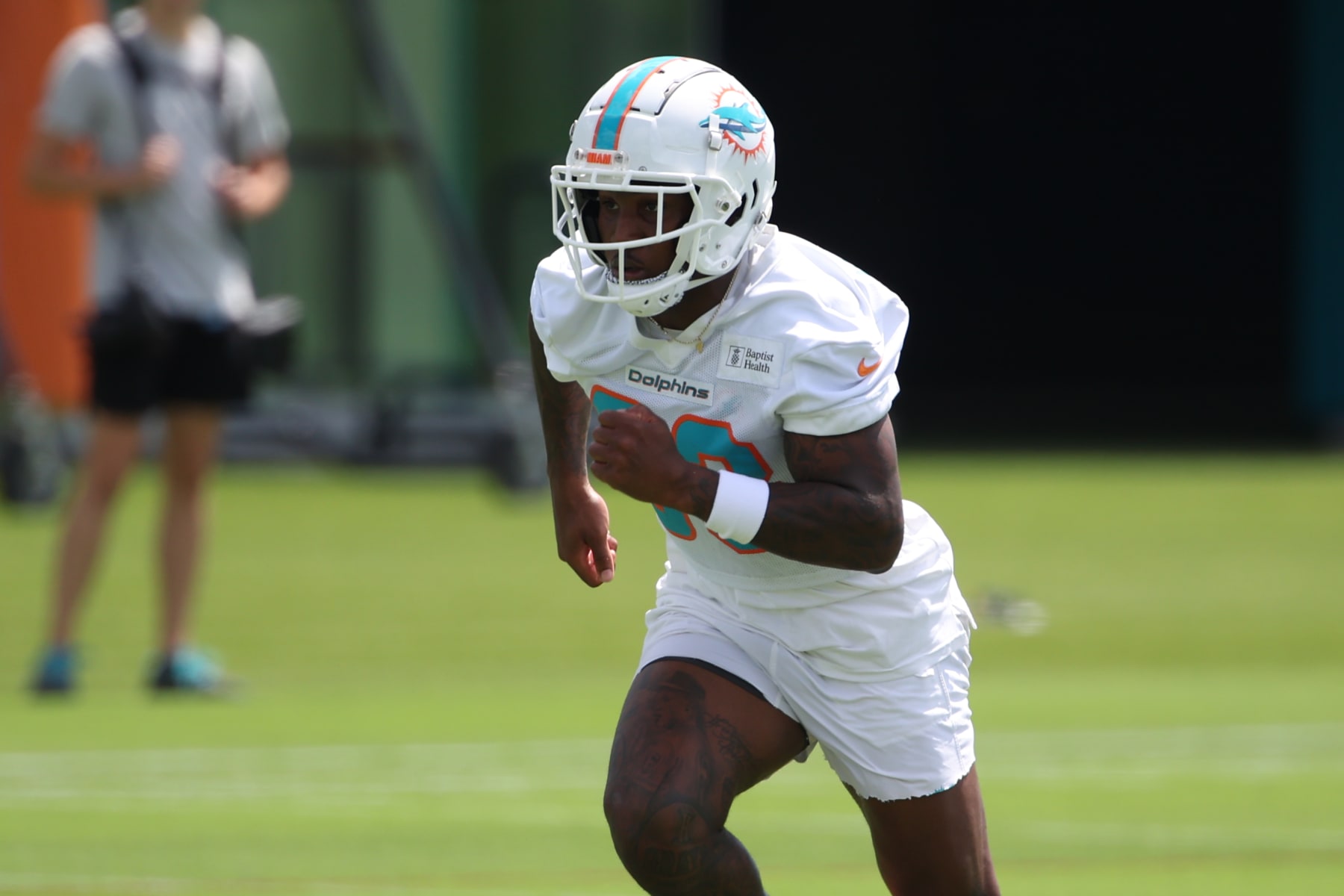 MIAMI GARDENS, FL - JUNE 04: Miami Dolphins Malik Washington (83) runs drills during the Miami Dolphins Mini Camp on Tuesday, June 4, 2024 at Baptist Health Training Complex in Miami Gardens, Fla. (Photo by Peter Joneleit/Icon Sportswire via Getty Images)