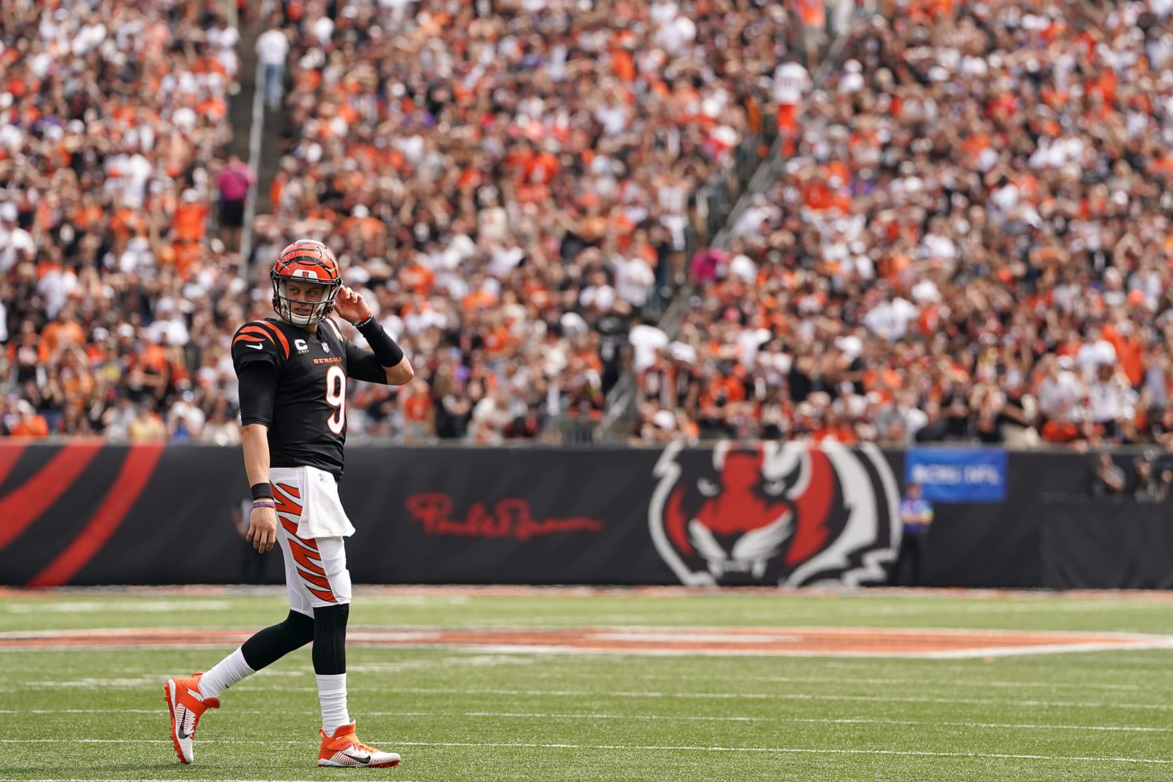 CINCINNATI, OHIO - SEPTEMBER 17: Joe Burrow #9 of the Cincinnati Bengals looks on during the second quarter in the game against the Baltimore Ravens at Paycor Stadium on September 17, 2023 in Cincinnati, Ohio. (Photo by Dylan Buell/Getty Images) CINCINNATI, OHIO - SEPTEMBER 17: Joe Burrow #9 of the Cincinnati Bengals looks on during the second quarter in the game against the Baltimore Ravens at Paycor Stadium on September 17, 2023 in Cincinnati, Ohio. (Photo by Dylan Buell/Getty Images)