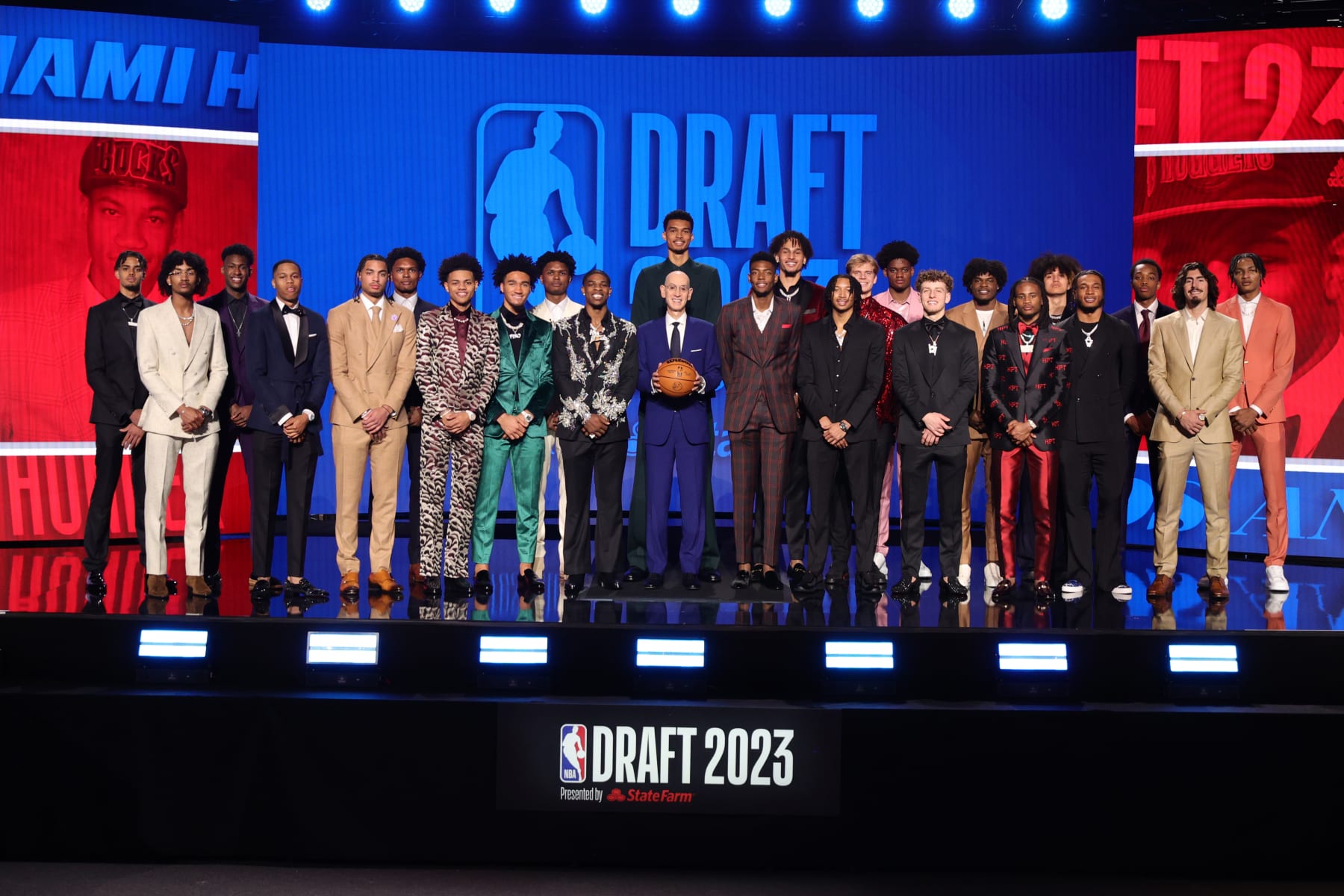 BROOKLYN, NY - JUNE 22: (L-R) Rayan Rupert, Kobe Brown, Olivier-Maxence Prosper, Jordan Hawkins, Jett Howard, Keyonte George, Ausar Thompson, Jalen Hood-Schifino, Amen Thompson, Scoot Henderson, Victor Wembanyama, Brandon Miller, Dereck Lively II, Nick Smith Jr., Gradey Dick, Taylor Hendricks, Brandin Podziemski, Jarace Walker, Cason Wallace, Anthony Black, Cam Whitmore, Bilal Coulibaly, Jaime Jaquez Jr., Noah Clowney pose for a group shot with NBA Commissioner Adam Silver for the draft class during the 2023 NBA Draft on June 22, 2023 at Barclays Center in Brooklyn, New York. NOTE TO USER: User expressly acknowledges and agrees that, by downloading and or using this photograph, User is consenting to the terms and conditions of the Getty Images License Agreement. Mandatory Copyright Notice: Copyright 2023 NBAE (Photo by Nathaniel S. Butler/NBAE via Getty Images)