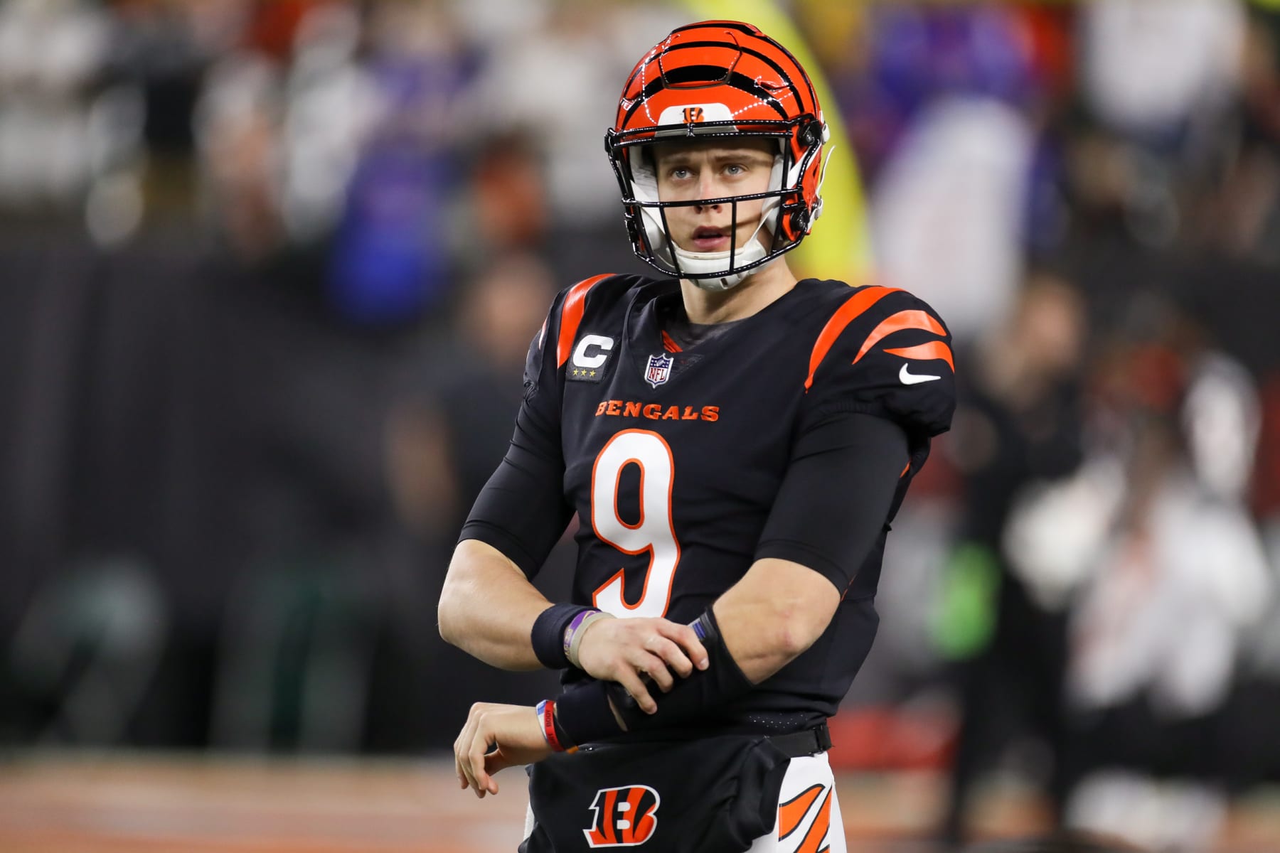 CINCINNATI, OH - JANUARY 02: Cincinnati Bengals quarterback Joe Burrow (9) looks at the scoreboard before the game against the Buffalo Bills and the Cincinnati Bengals on January 2, 2023, at Paycor Stadium in Cincinnati, OH. (Photo by Ian Johnson/Icon Sportswire via Getty Images)