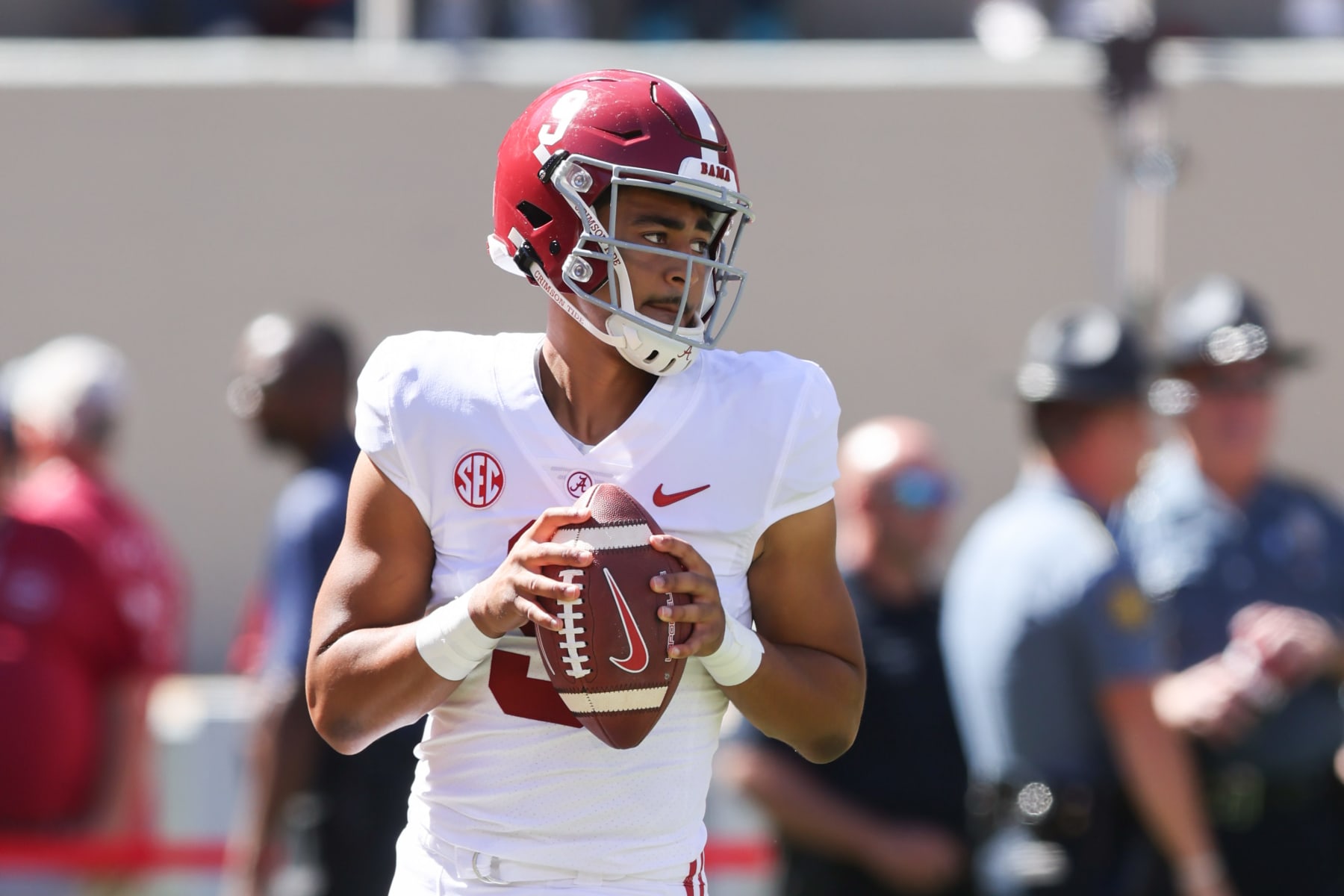 FAYETTEVILLE, AR - OCTOBER 01: Alabama Crimson Tide quarterback Bryce Young (9) warms up prior to the game between the Arkansas Razorbacks and the Alabama Crimson Tide on October 01, 2022 at Donald W. Reynolds Razorback Stadium in Fayetteville, AR (Photo by John Bunch/Icon Sportswire via Getty Images)