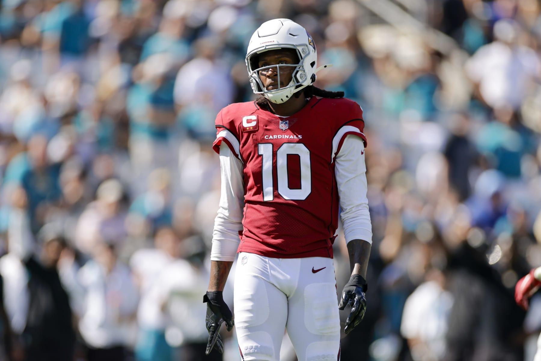 JACKSONVILLE, FL - SEPTEMBER 26: Arizona Cardinals wide receiver DeAndre Hopkins (10) during the game between the Arizona Cardinals and the Jaguars on September 26, 2021 at TIAA Bank Field in Jacksonville, Fl. (Photo by David Rosenblum/Icon Sportswire via Getty Images)
