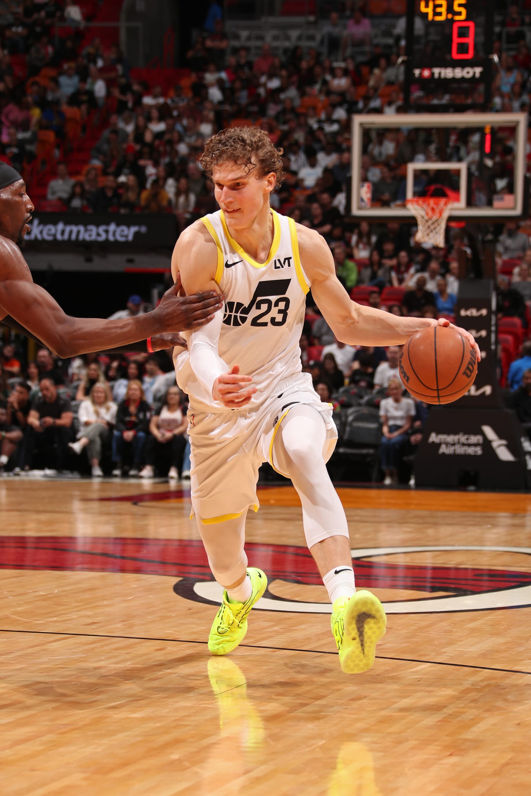 MIAMI, FL - MARCH 2: Lauri Markkanen #23 of the Utah Jazz handles the ball during the game against the Miami Heat on March 2, 2024 at Kaseya Center in Miami, Florida. NOTE TO USER: User expressly acknowledges and agrees that, by downloading and or using this Photograph, user is consenting to the terms and conditions of the Getty Images License Agreement. Mandatory Copyright Notice: Copyright 2024 NBAE (Photo by Issac Baldizon/NBAE via Getty Images)