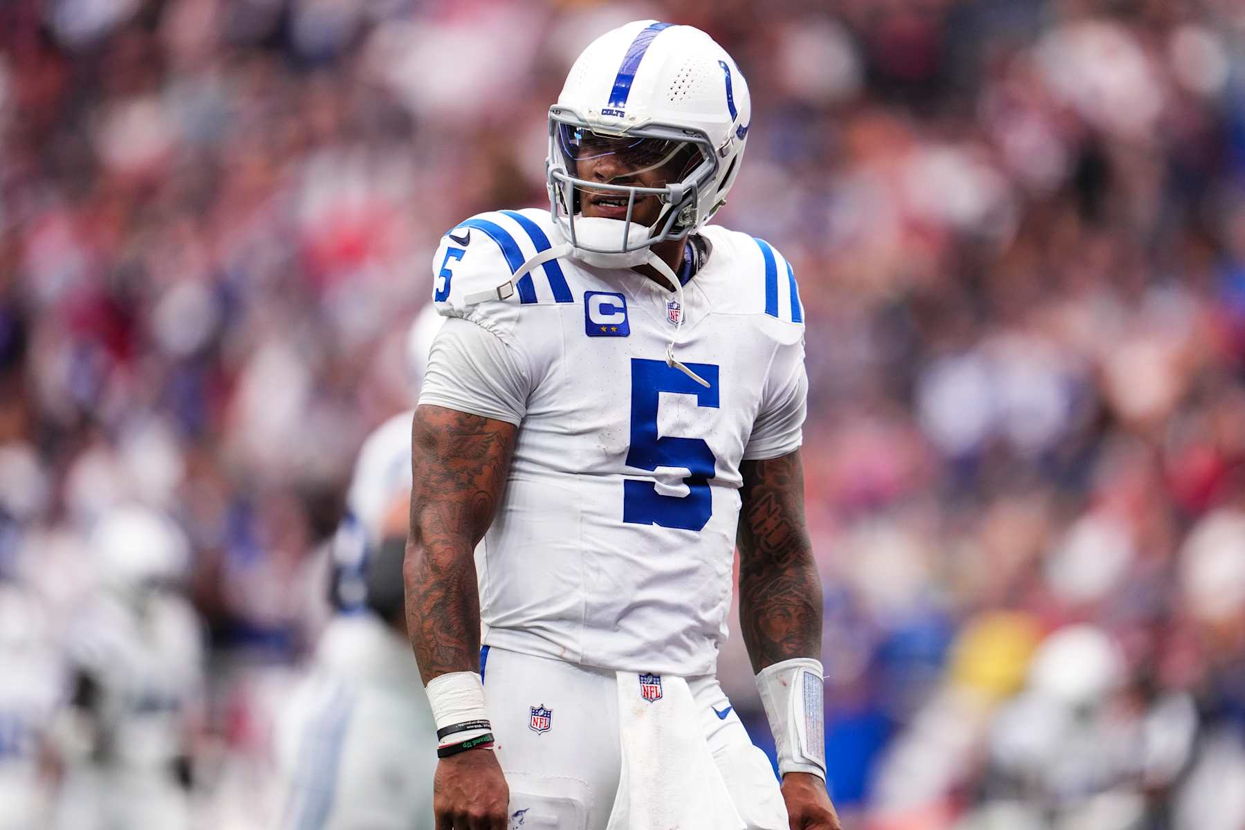 HOUSTON, TX - OCTOBER 27: Anthony Richardson #5 of the Indianapolis Colts celebrates during an NFL football game against the Houston Texans at NRG Stadium on October 27, 2024 in Houston, Texas. (Photo by Cooper Neill/Getty Images)