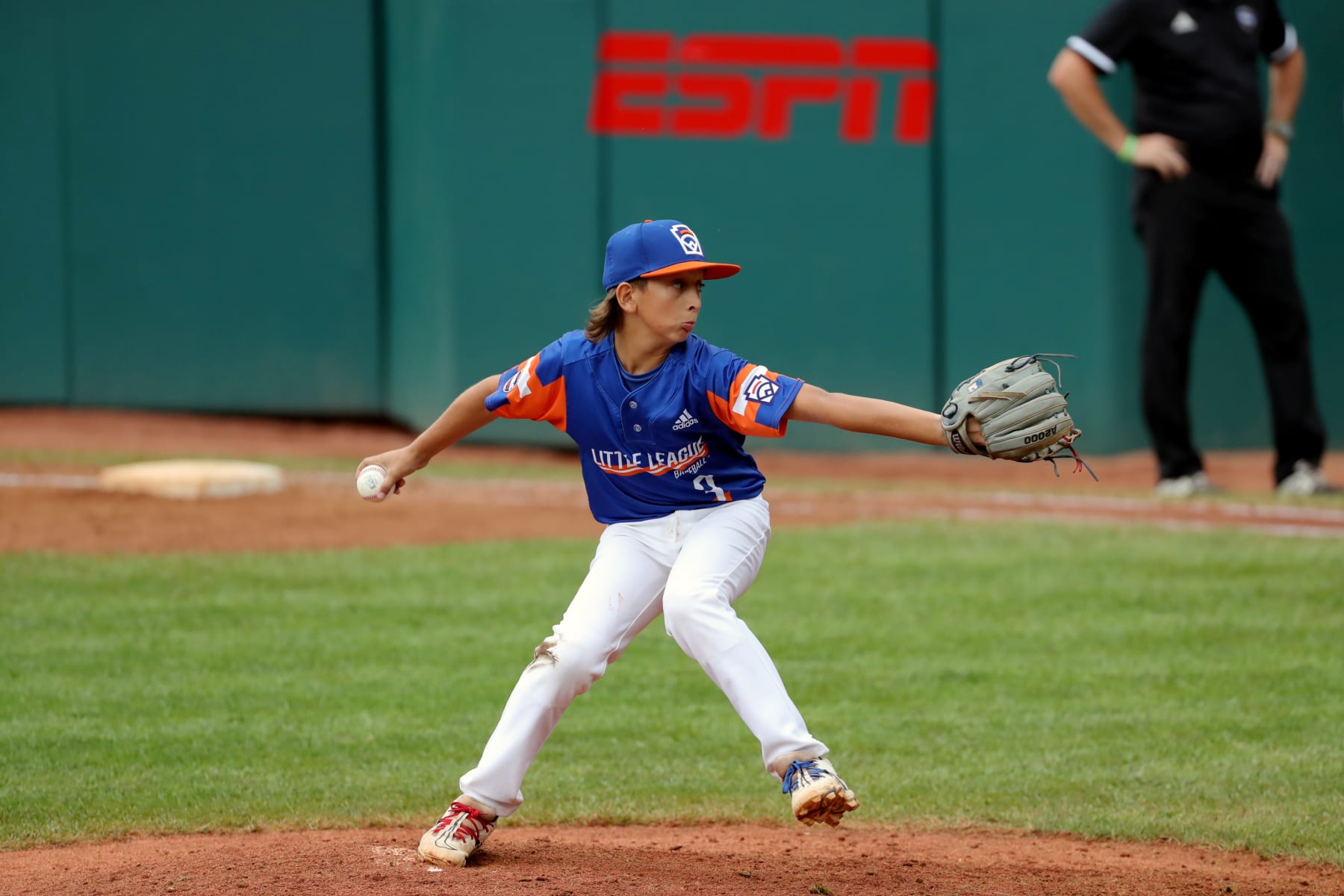 SOUTH WILLIAMSPORT, PA - AUGUST 29:  Gavin Ulin #3 of Team Michigan pitches against Team Ohio during the 2021 Little League World Series at Howard J Lamade Stadium on Sunday, August 29, 2021 in South Williamsport, Pennsylvania. (Photo by Hunter Martin/MLB Photos via Getty Images)