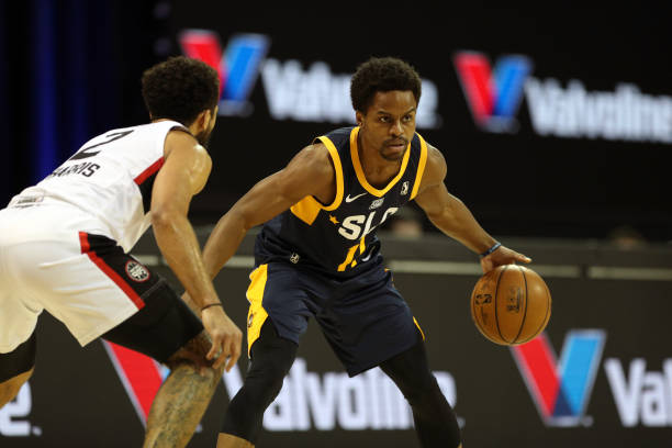 ORLANDO, FL - FEBRUARY 18: Yogi Ferrell #11 of the Salt Lake City Stars handles the ball against the Raptors 905 on February 18, 2021 at HP Field House in Orlando, Florida. NOTE TO USER: User expressly acknowledges and agrees that, by downloading and/or using this photograph, user is consenting to the terms and conditions of the Getty Images License Agreement. Mandatory Copyright Notice: Copyright 2021 NBAE (Photo by Chris Marion/NBAE via Getty Images)